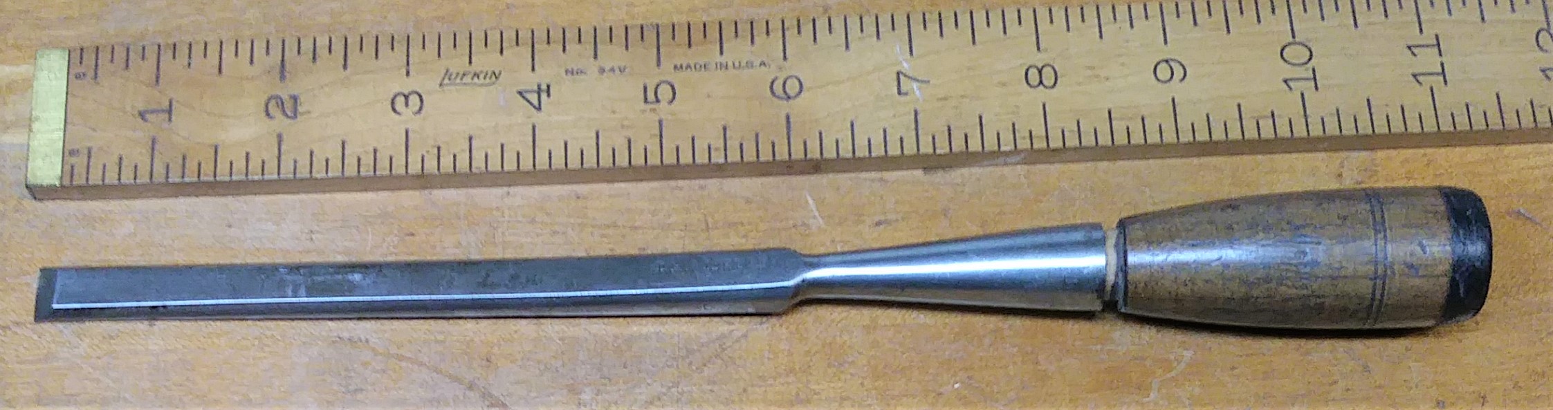 Witherby Beveled Socket Chisel 15/32 inch
