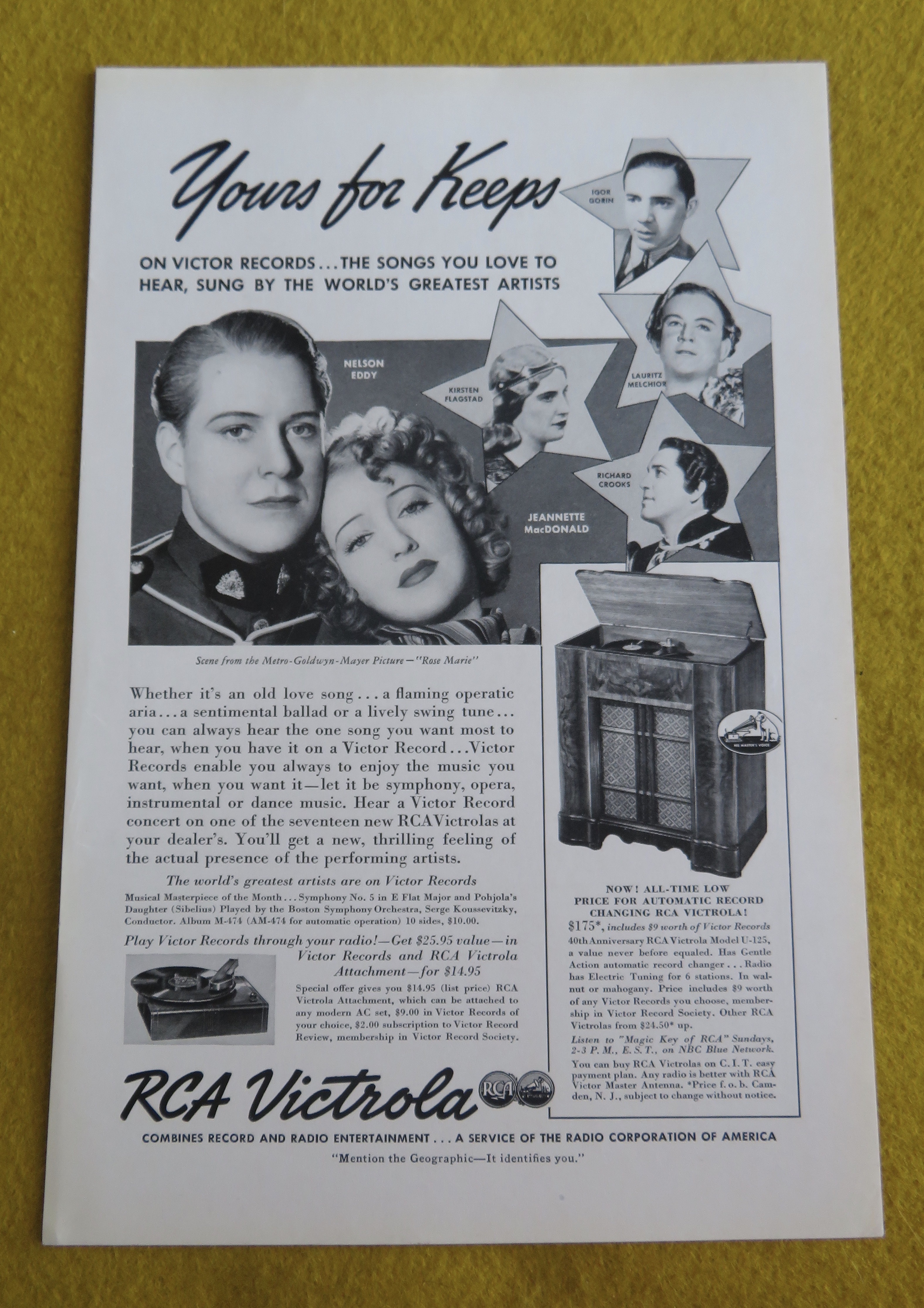 1938 RCA Victrola w/Nelson Eddy & Jeannette MacDonald