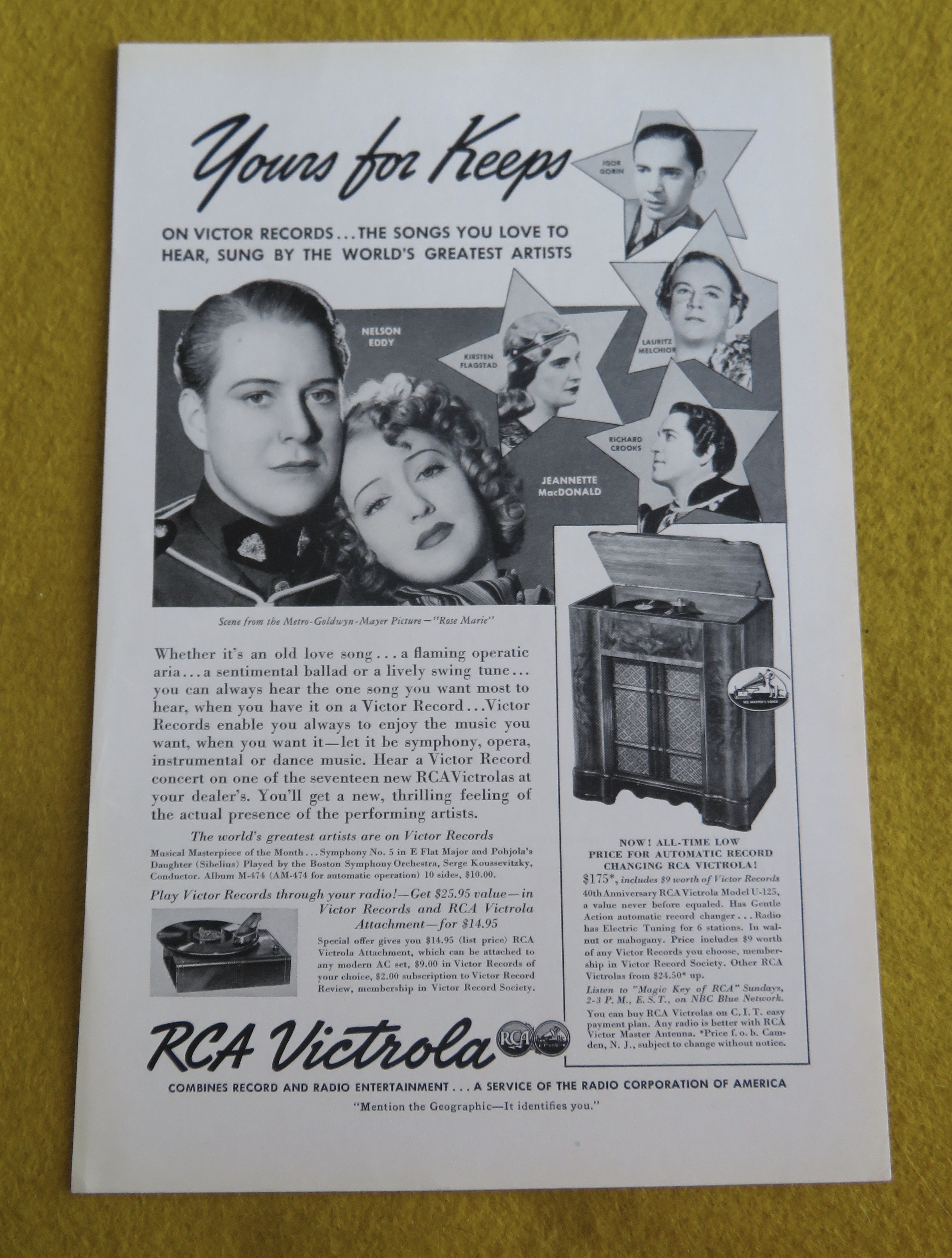 1938 RCA Victrola w/Nelson Eddy & Jeannette MacDonald