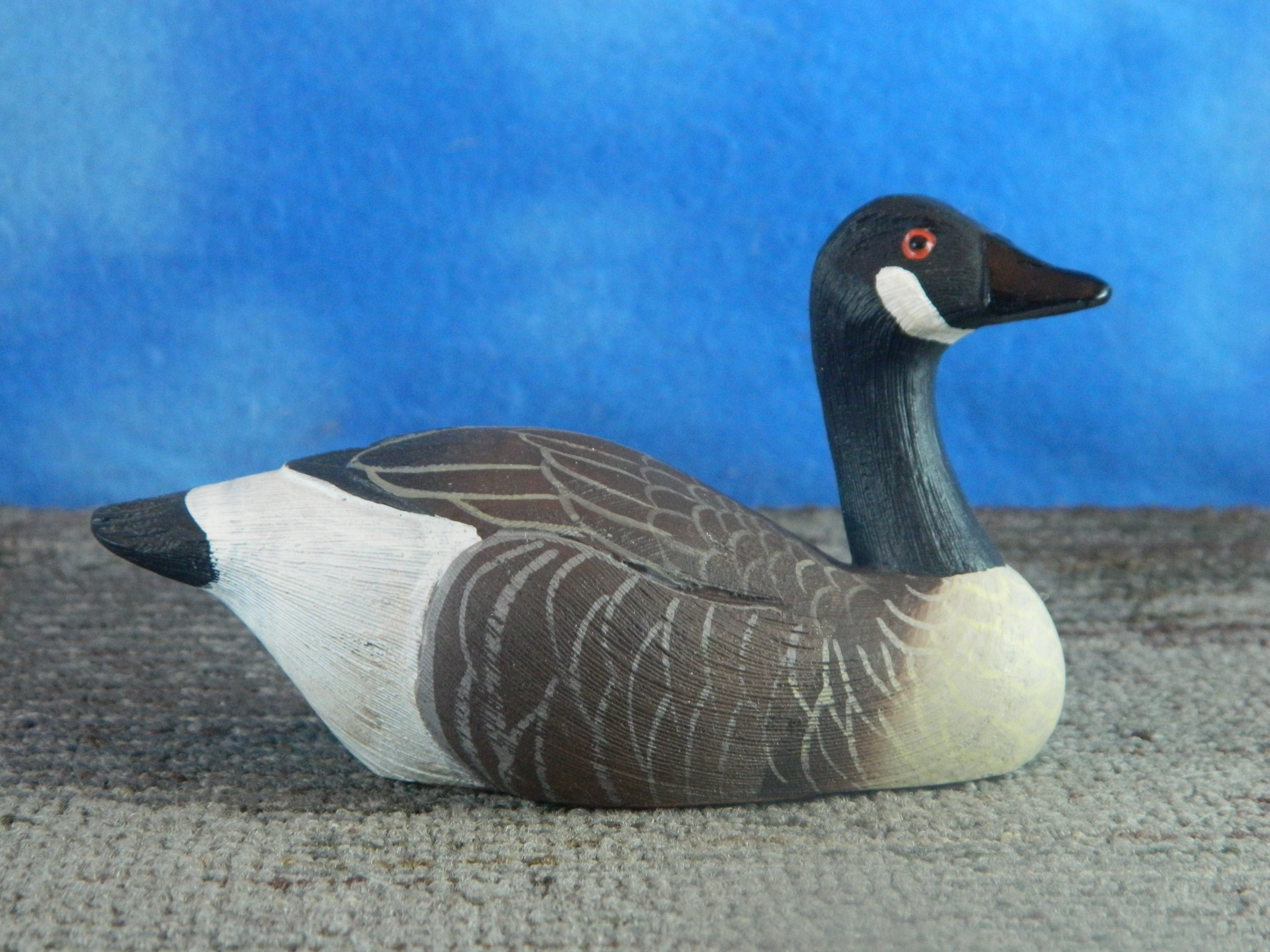Quality Marble Based Resin Canada Goose