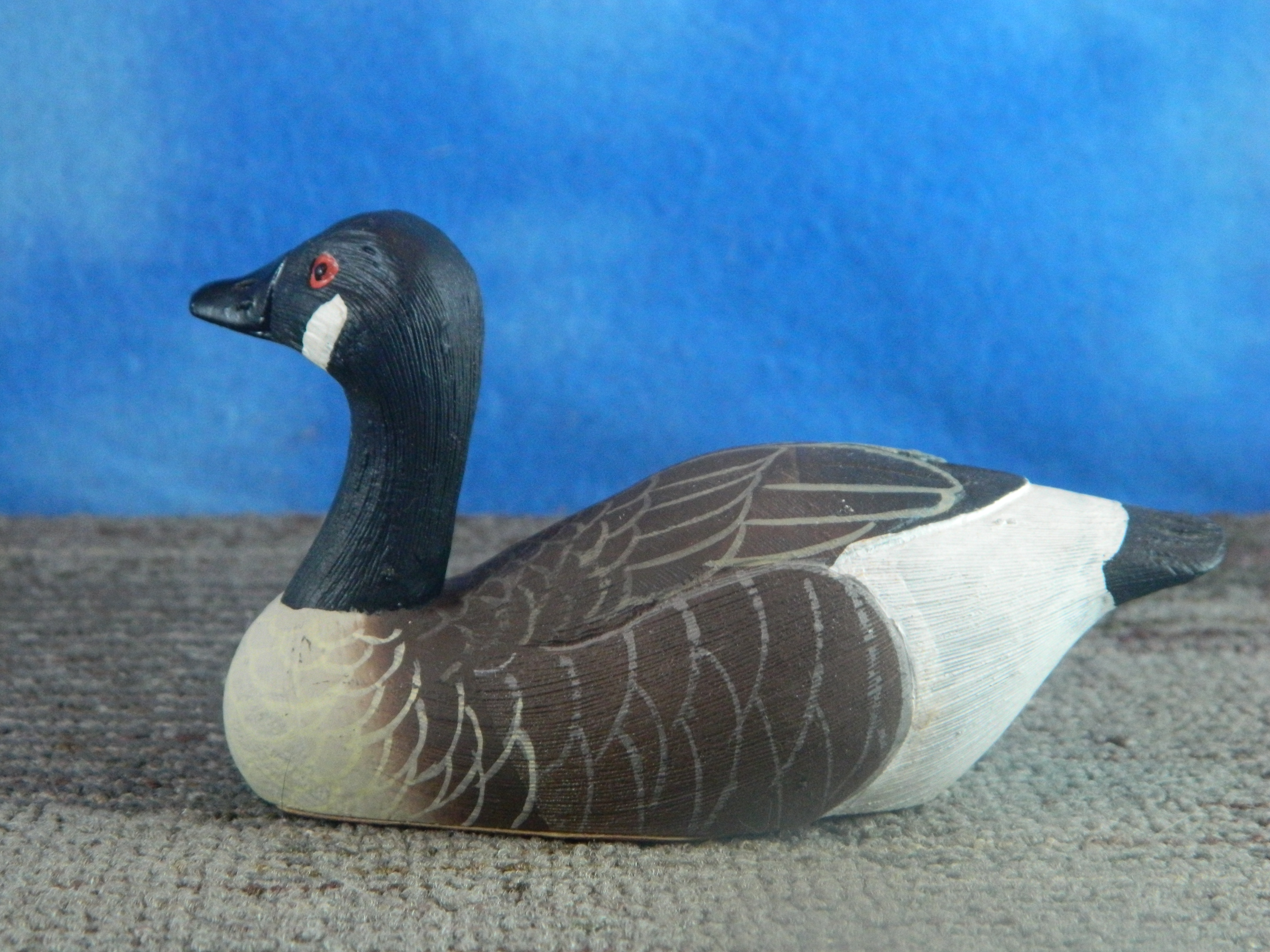 Quality Marble Based Resin Canada Goose