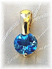 Pendant 14KGold & Heart Shaped Blue Topaz