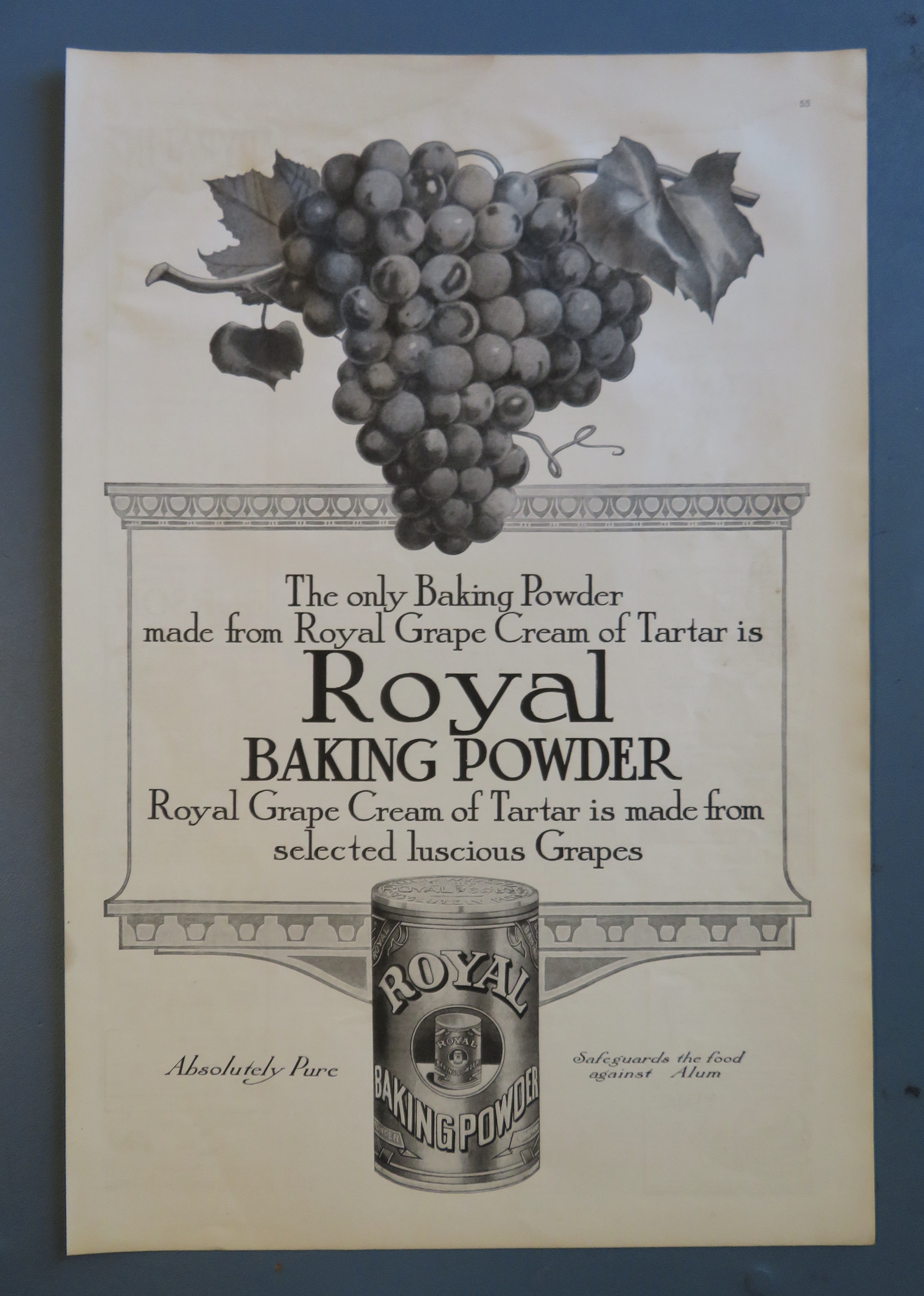 1908 Royal Baking Powder with Grapes