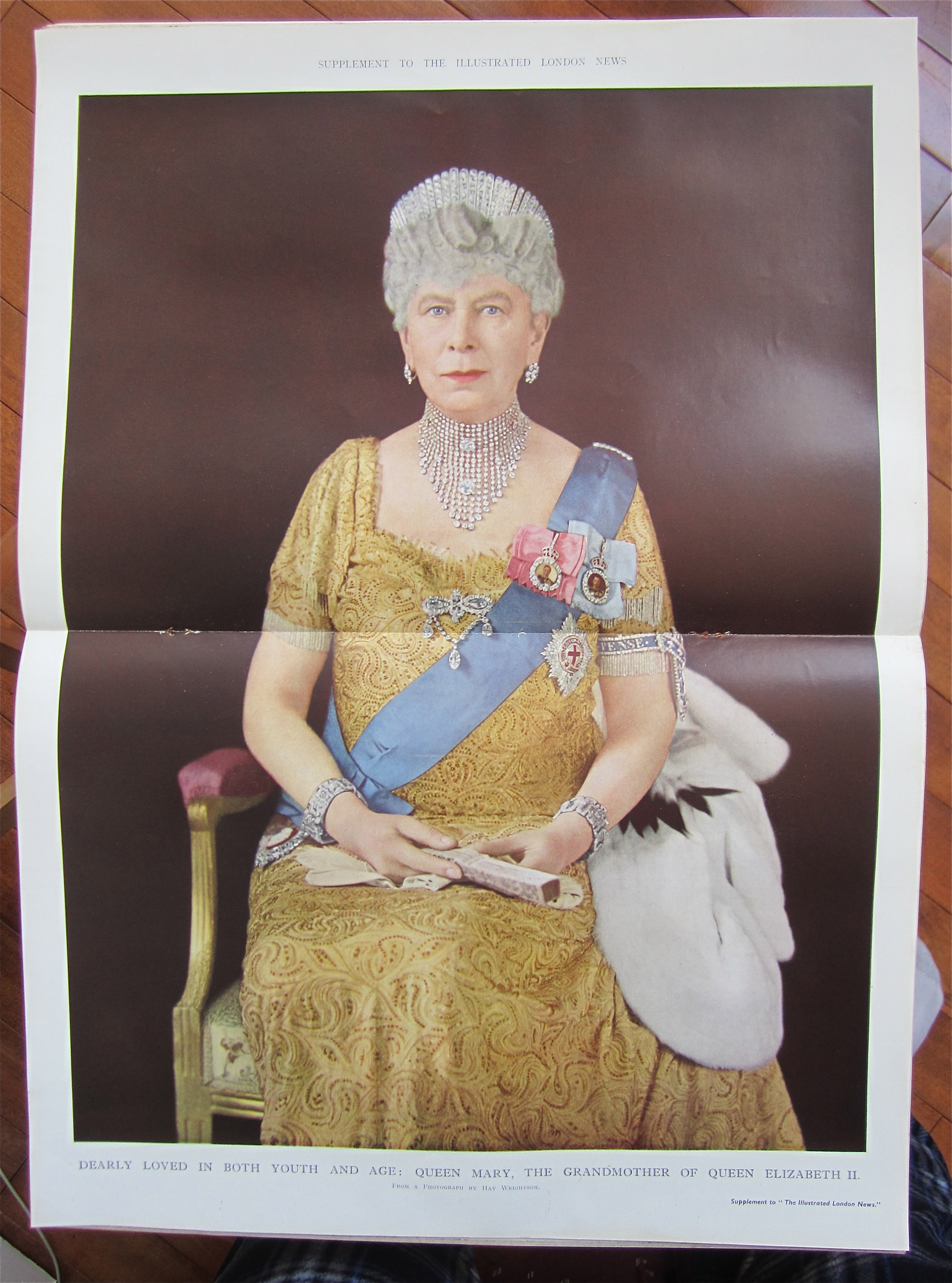London News Magazine April 4, 1953 Queen Mary