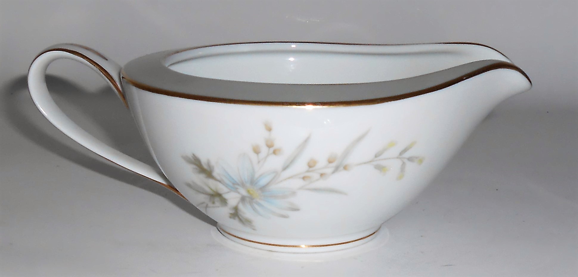 Noritake Porcelain China Michelle 6021 w/Gold Creamer