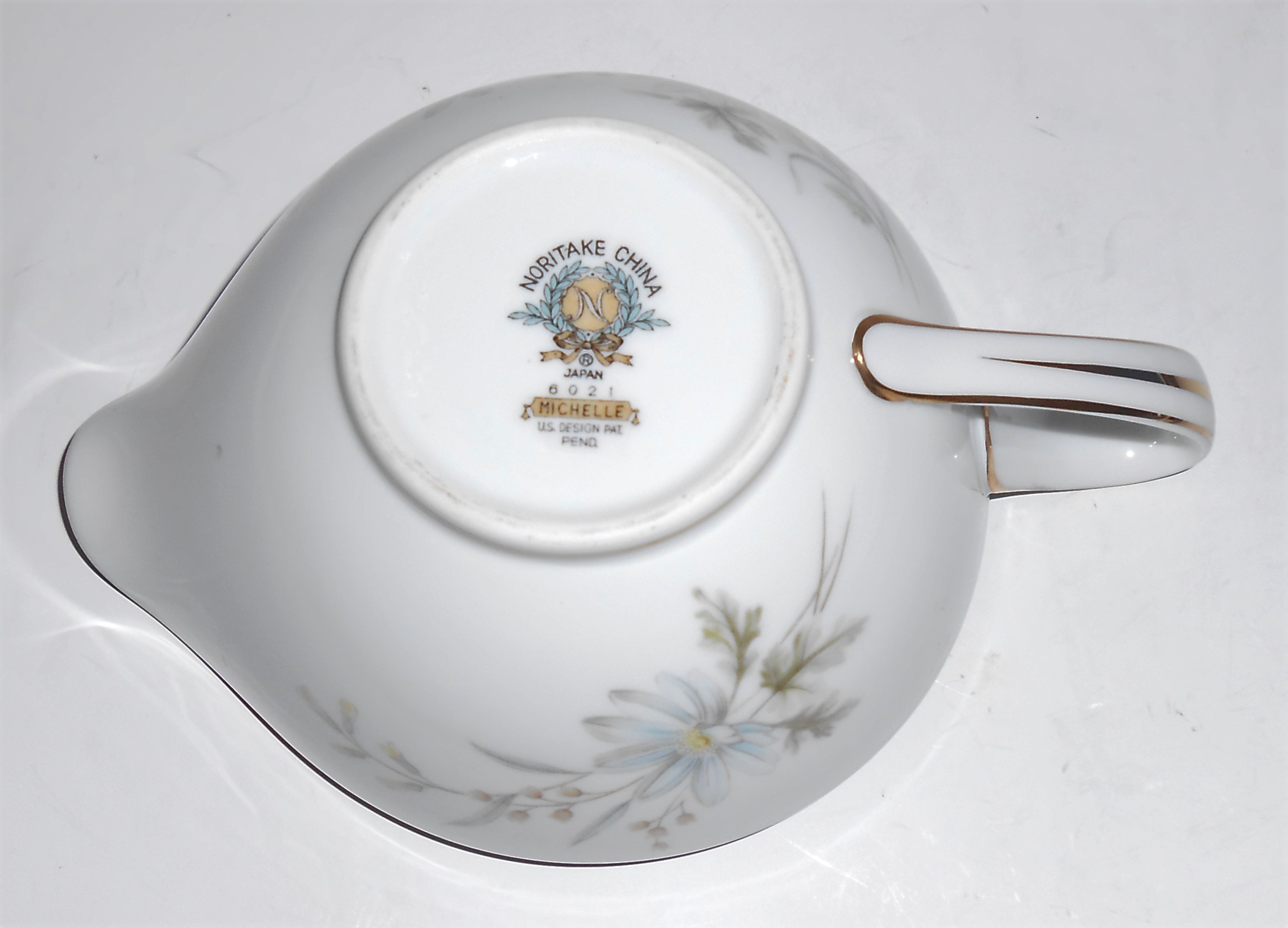 Noritake Porcelain China Michelle 6021 w/Gold Creamer
