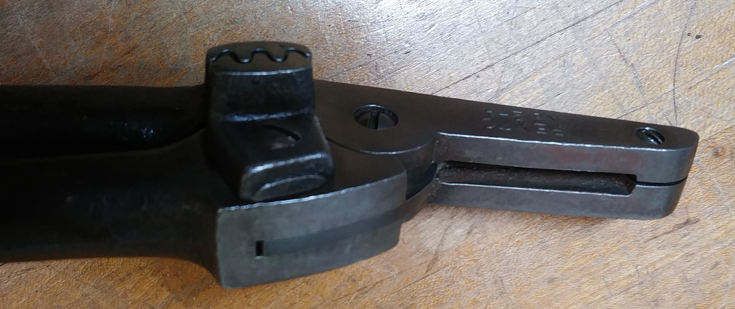 Pexto No. 2 Stovepipe Tin Snips Nibbler