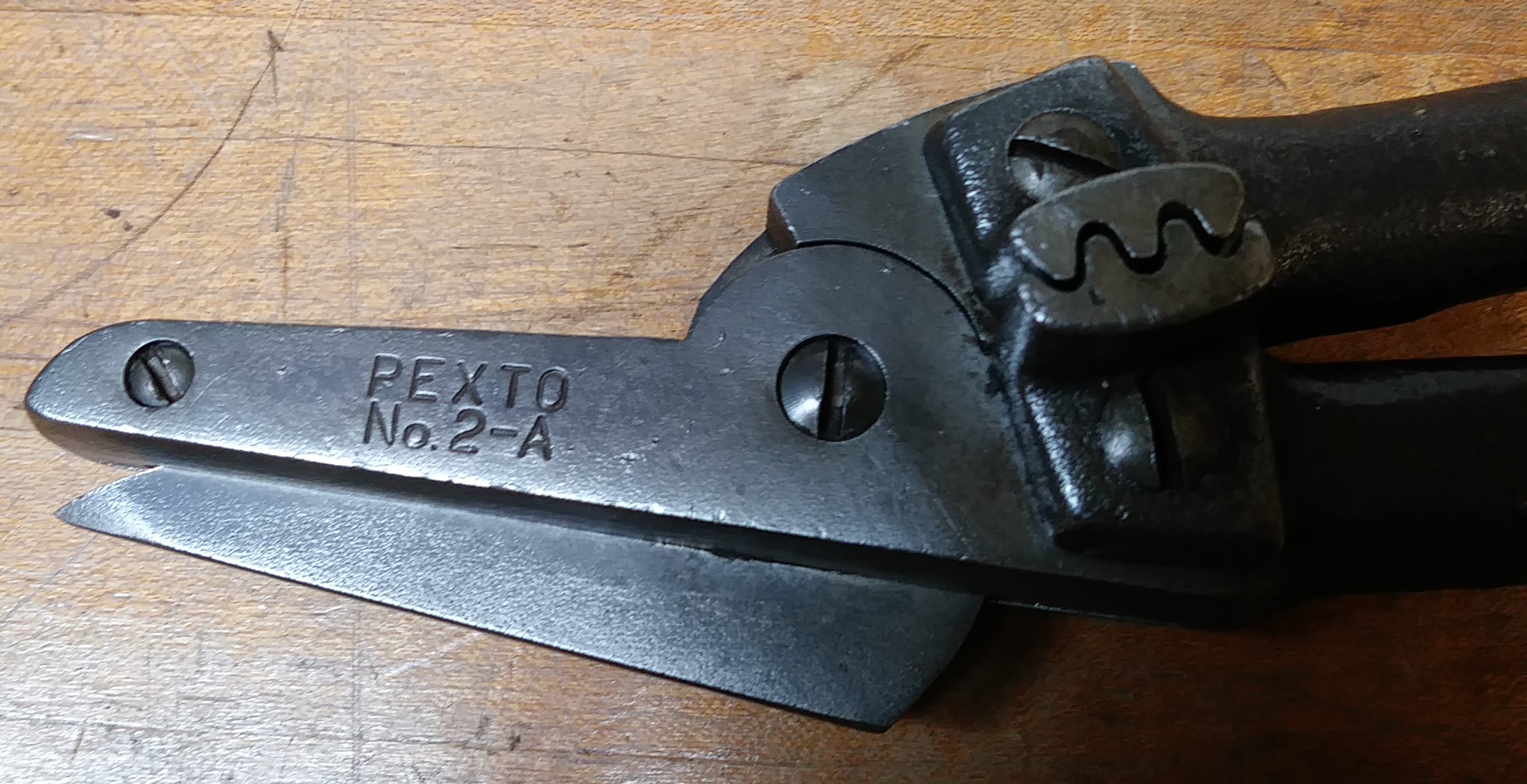 Pexto No. 2 Stovepipe Tin Snips Nibbler