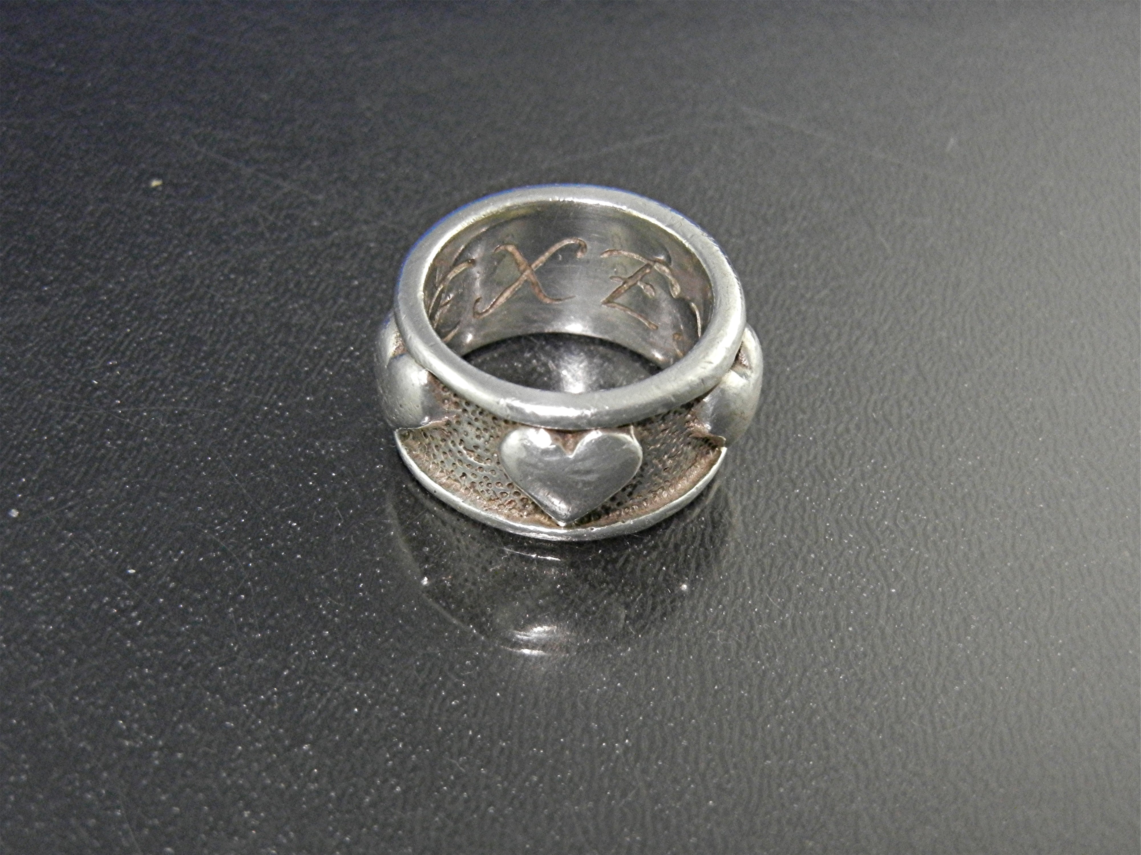 EX EX Sterling Silver Hearts Claudia Agudelo Ring