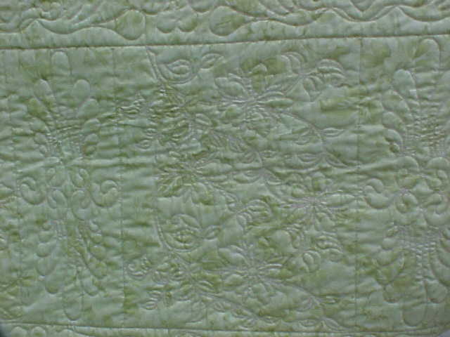 Quilt Queen Size 82 x 92 inch Magnolias Stripes