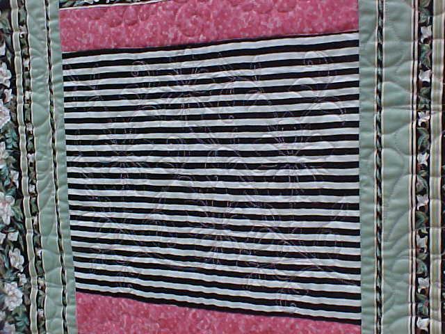 Quilt Queen Size 82 x 92 inch Magnolias Stripes