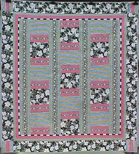 Quilt Queen Size 82 x 92 inch Magnolias Stripes