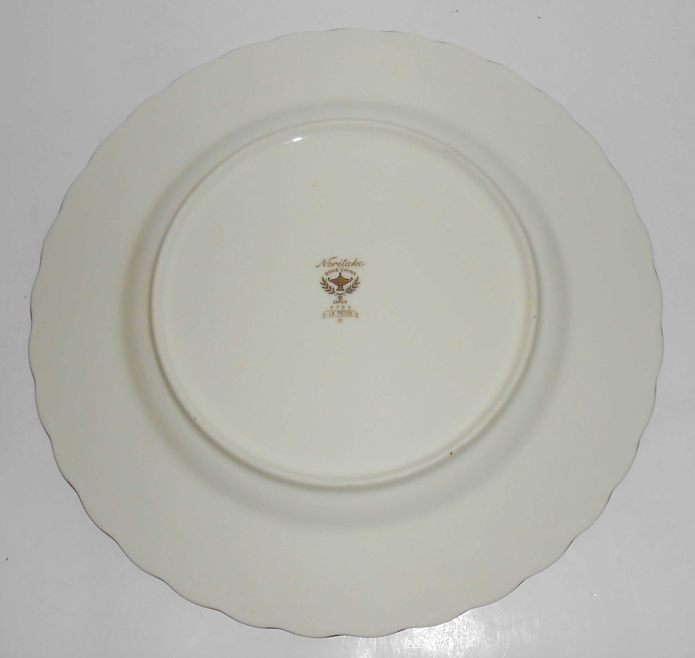 Noritake Fine Bone China La Prada Floral w/Gold Dinner