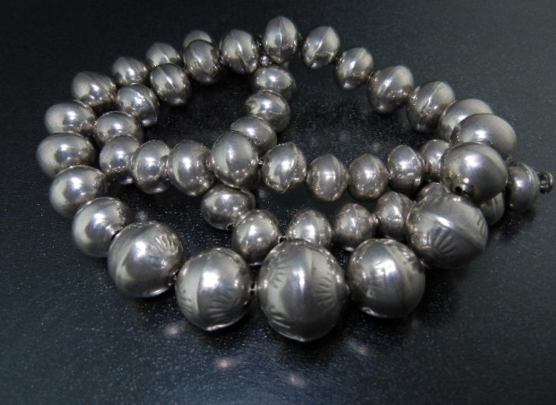Navajo Pearls Bench Beads Sterling Silver 68 Grams