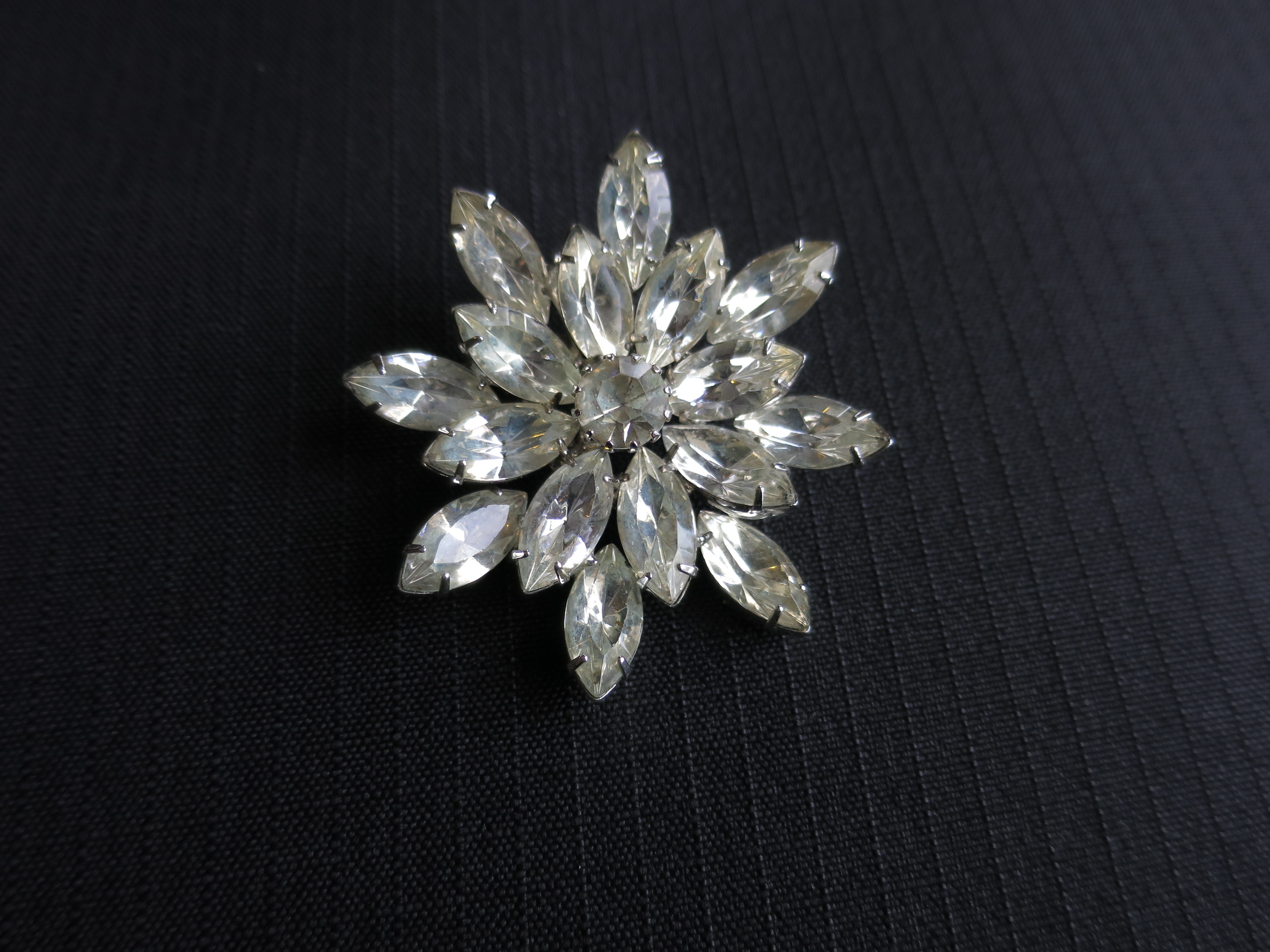 Rhinestone Pin Brooch Vintage Crystal Clear Silver Tone Unsigned