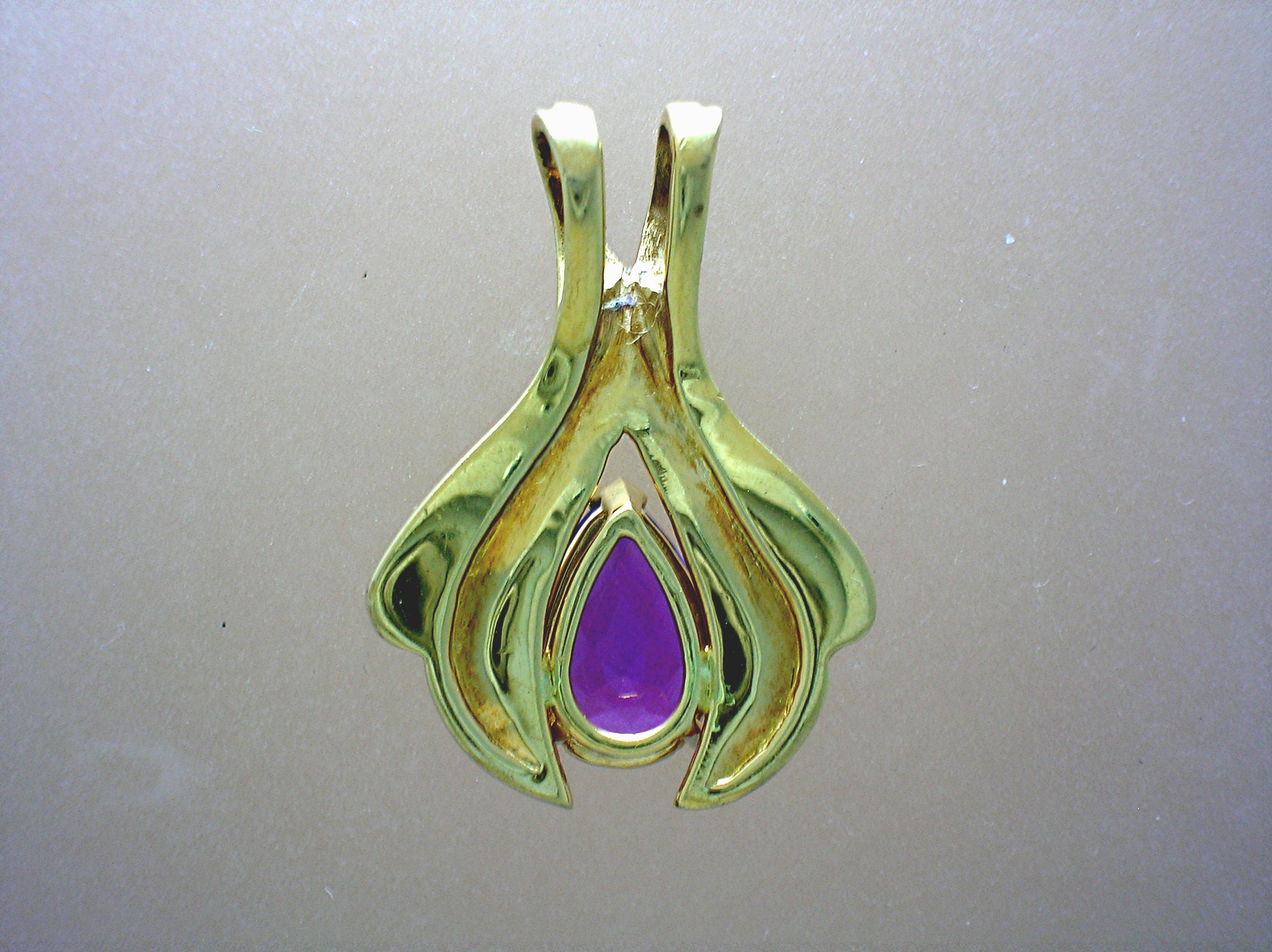 Pendant 14K Gold 4Ct Teardrop Amethyst