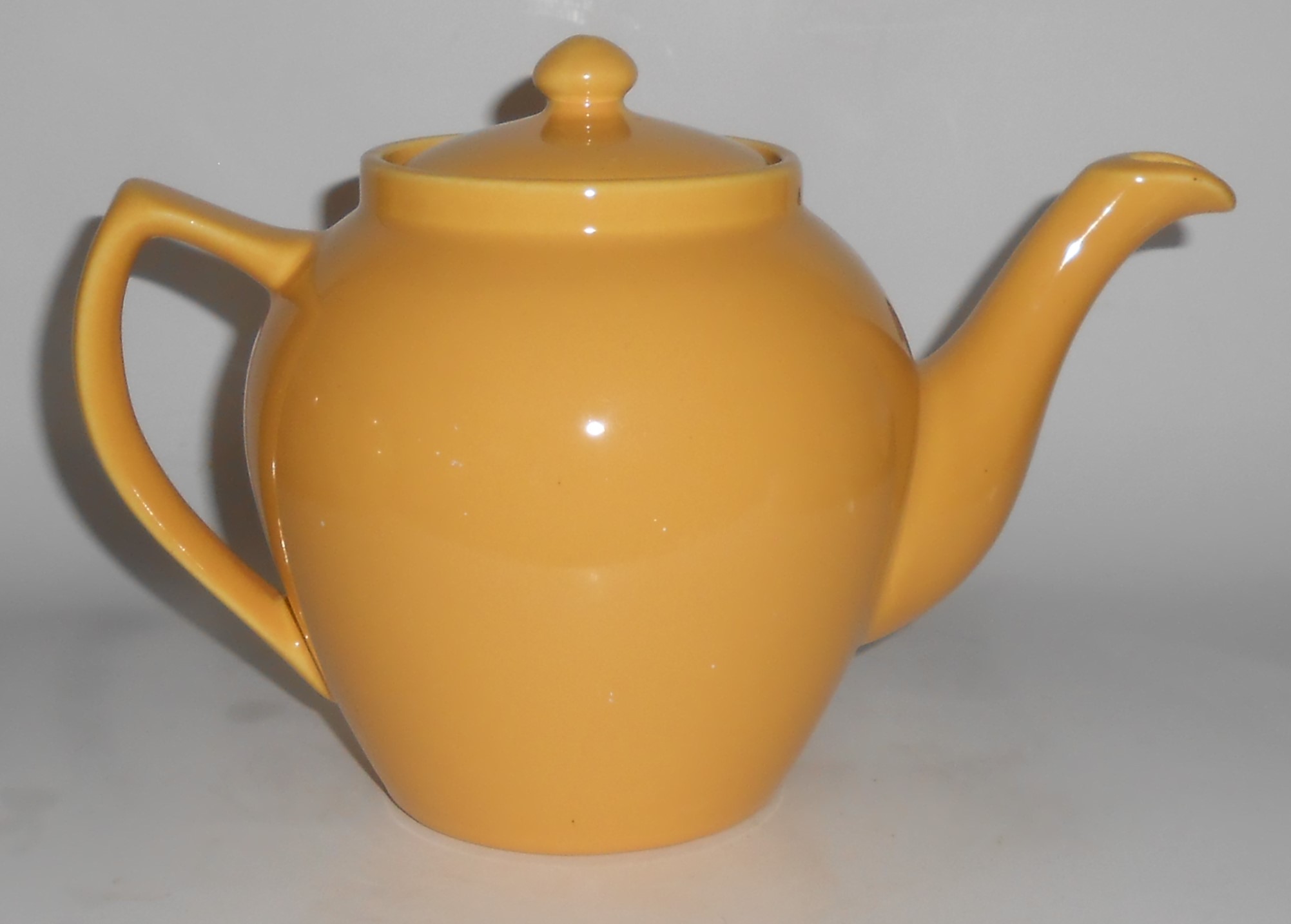 Bauer Pottery Monterey Moderne Yellow Teapot
