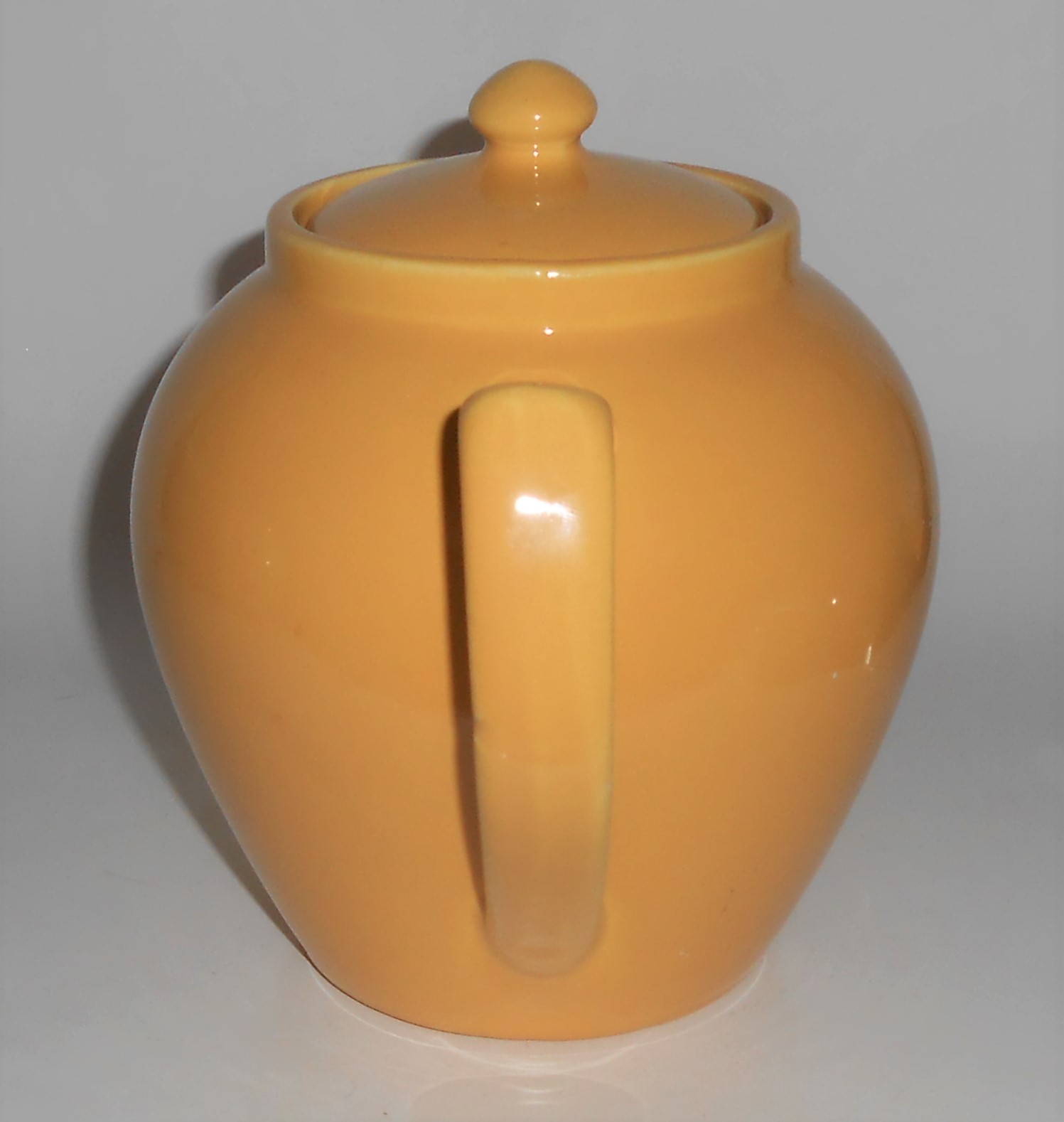 Bauer Pottery Monterey Moderne Yellow Teapot
