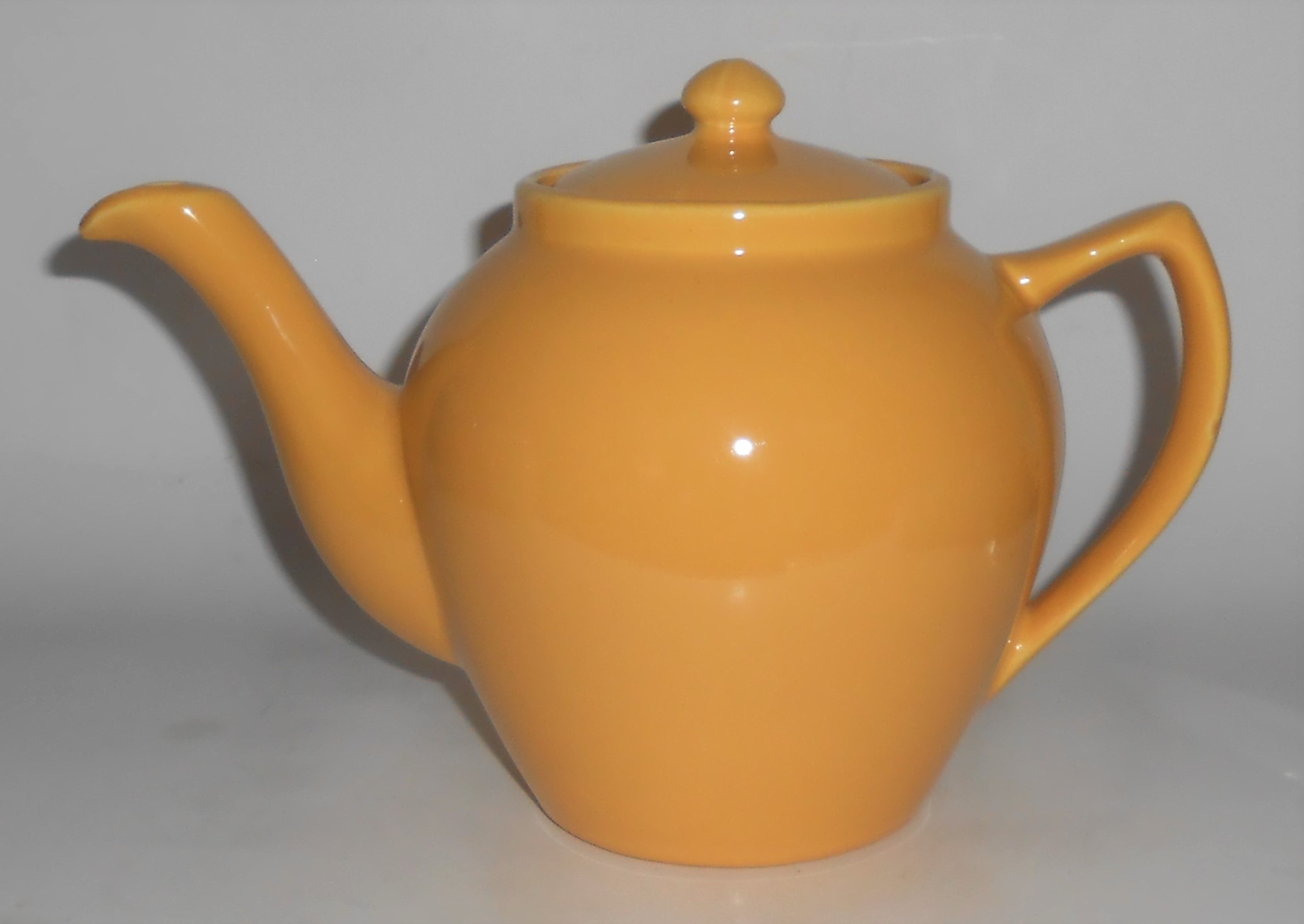 Bauer Pottery Monterey Moderne Yellow Teapot