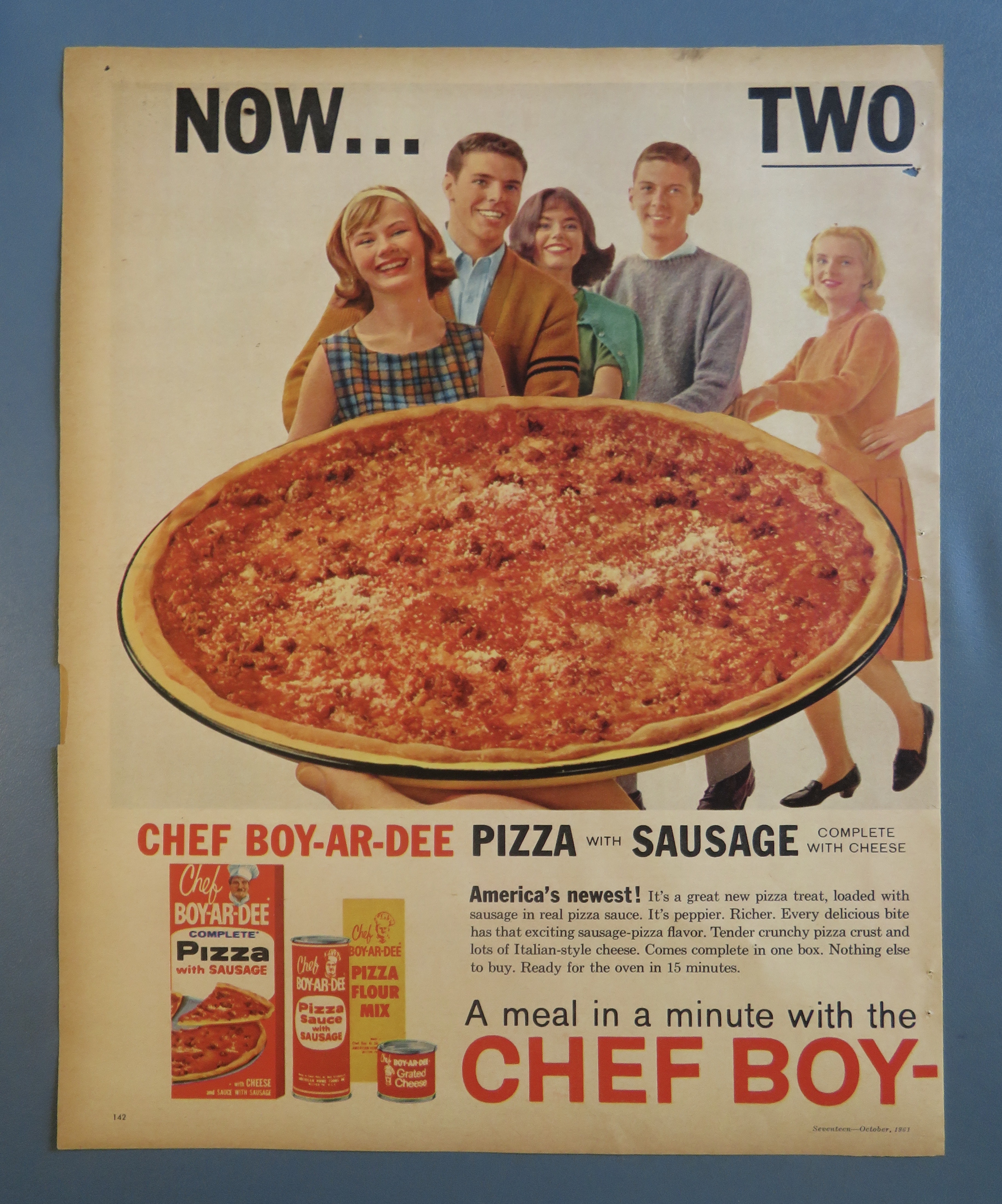 1961 Chef Boy Ar Dee Pizza with People Doing A Dance