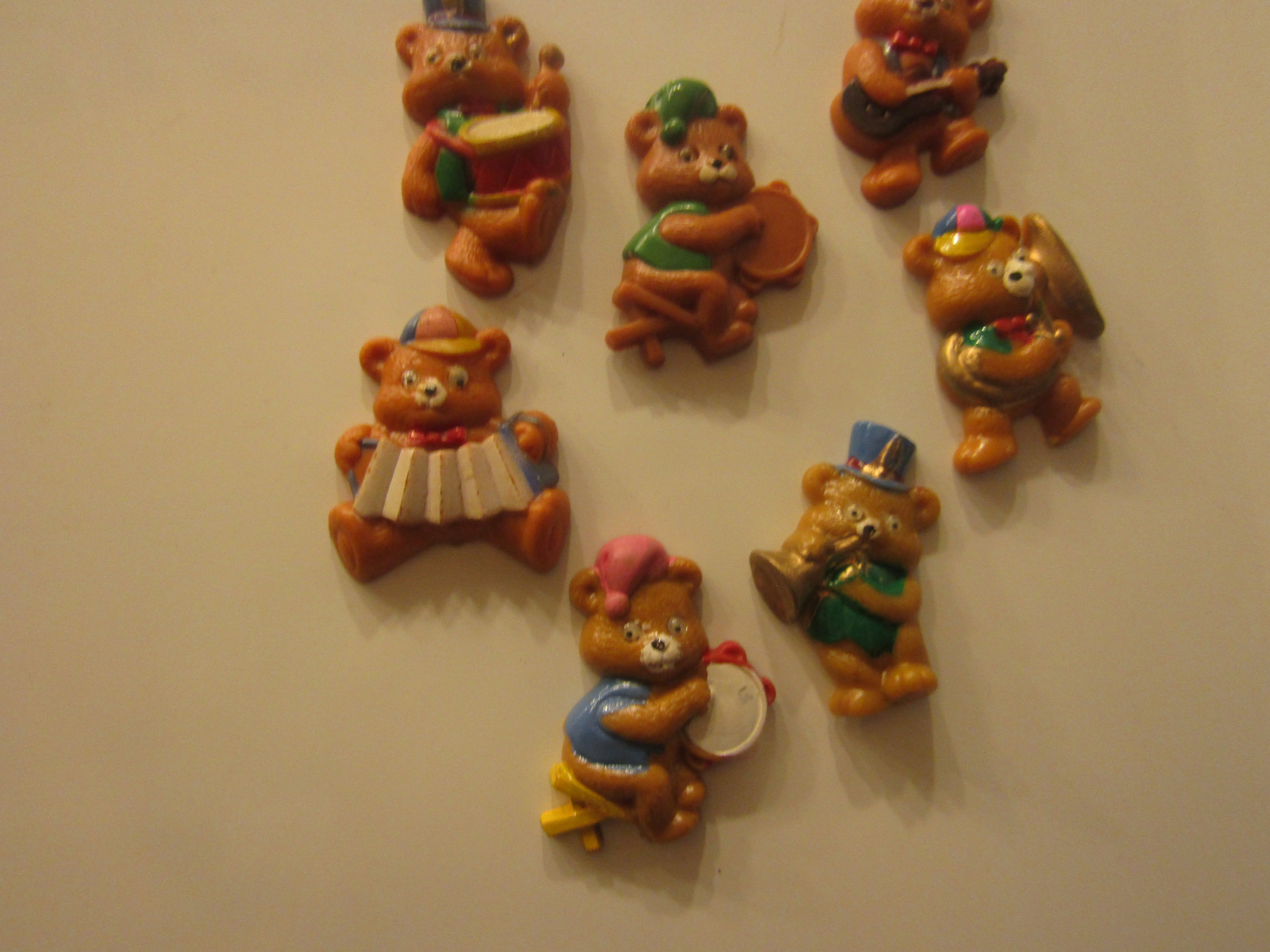 Collectable Plastic Wiggly Eye Bear Band Magnet Set Two