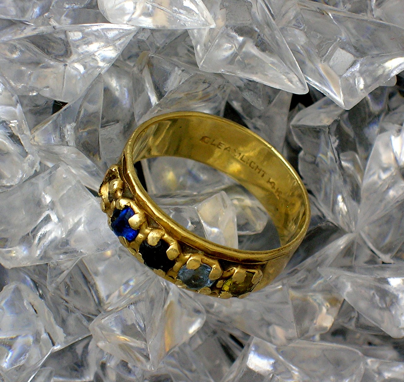Ring 14K Yellow Gold  5 Stone Mothers Band  Ring