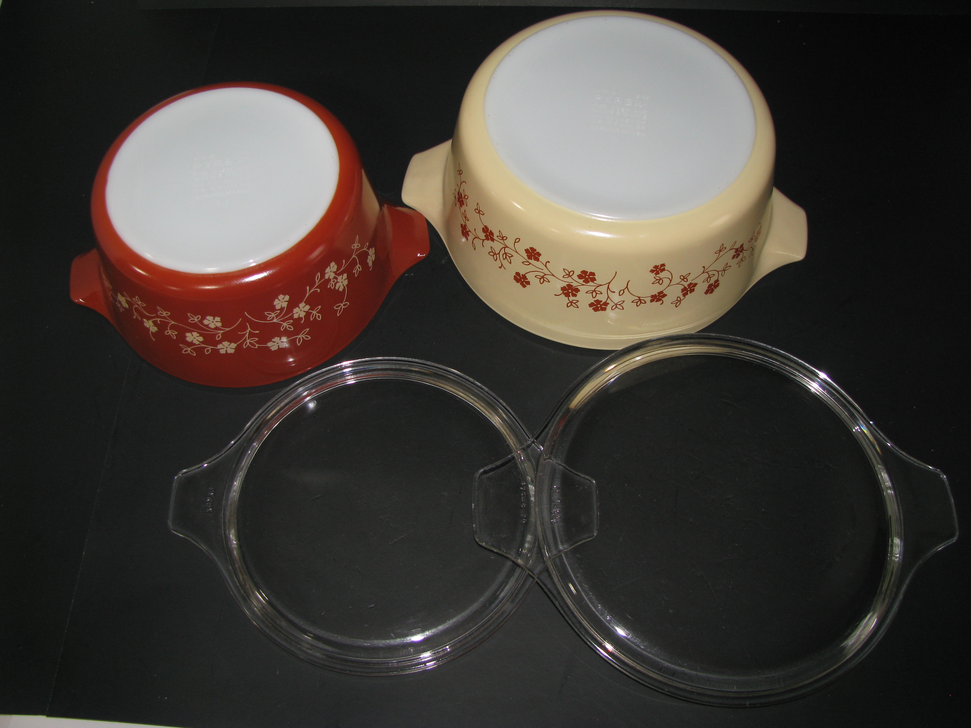 Vintage Pyrex Trailing Flowers Promo Set