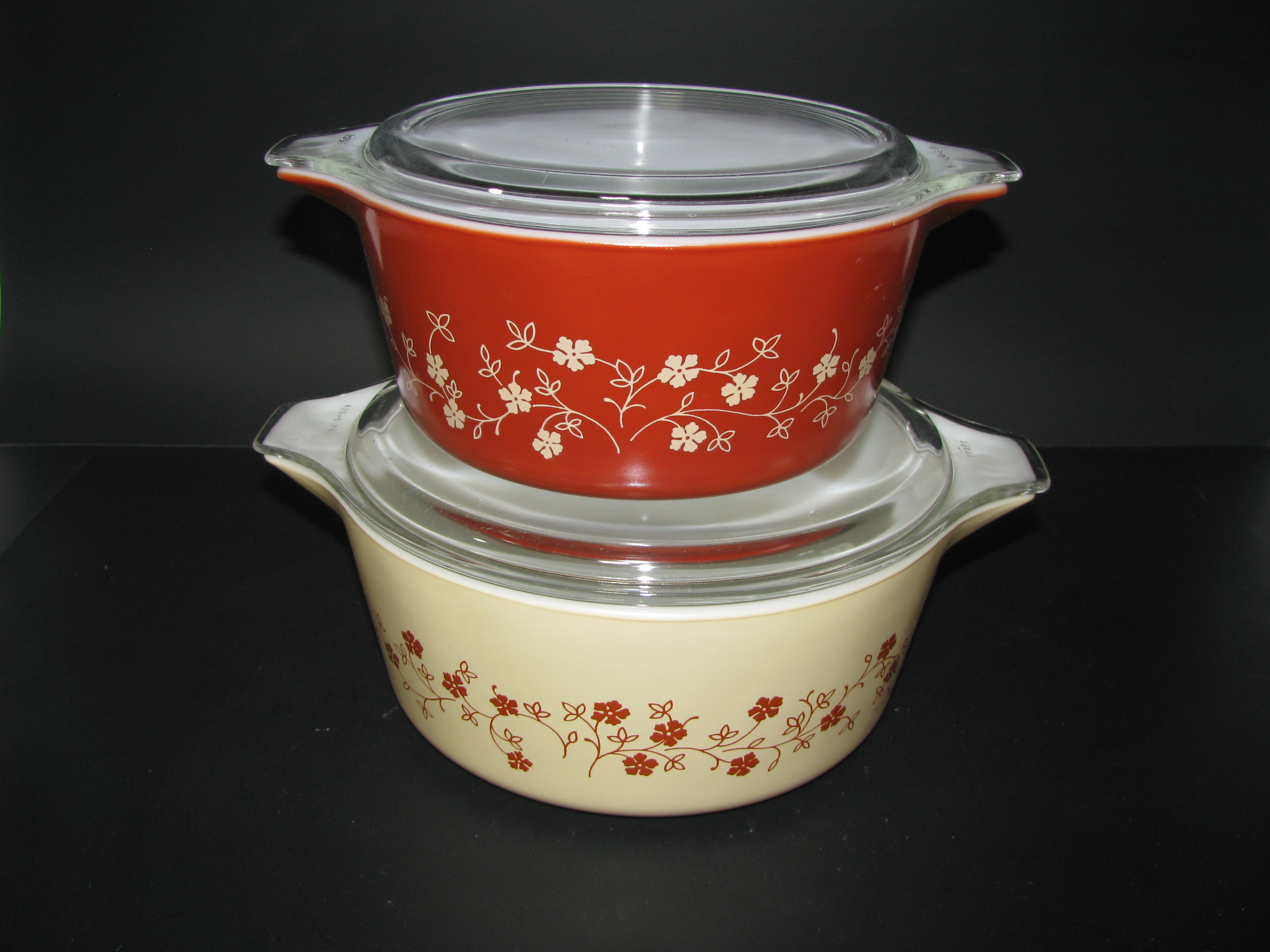 Vintage Pyrex Trailing Flowers Promo Set