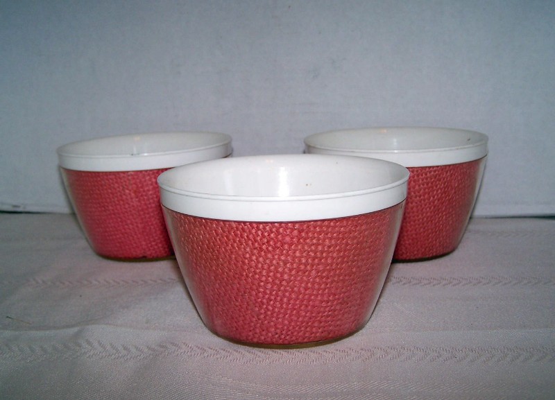 THERMAL WARE STRAW WEAVE 3 BOWLS