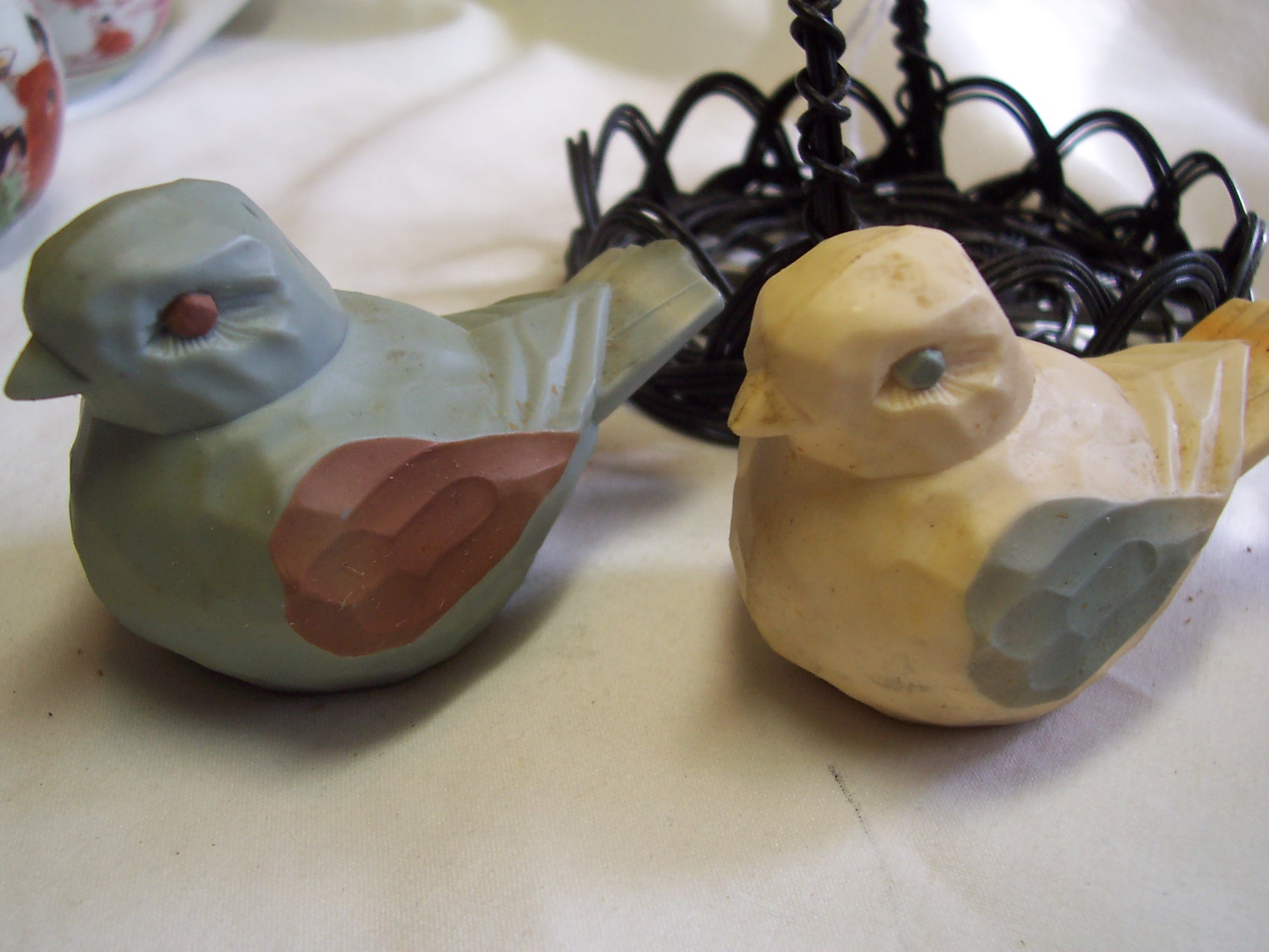 Birds In Basket Salt and Pepper Shakers