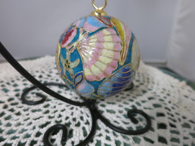 Vintage Cloisonné Ball Ornament Nautical Seascape Shellfish Star