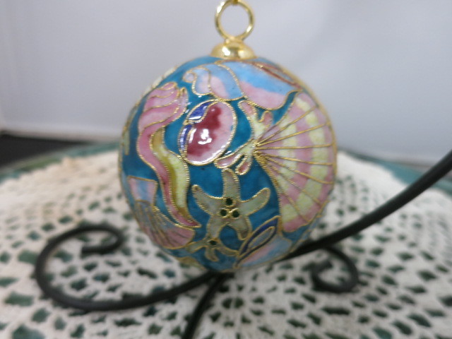 Vintage Cloisonné Ball Ornament Nautical Seascape Shellfish Star