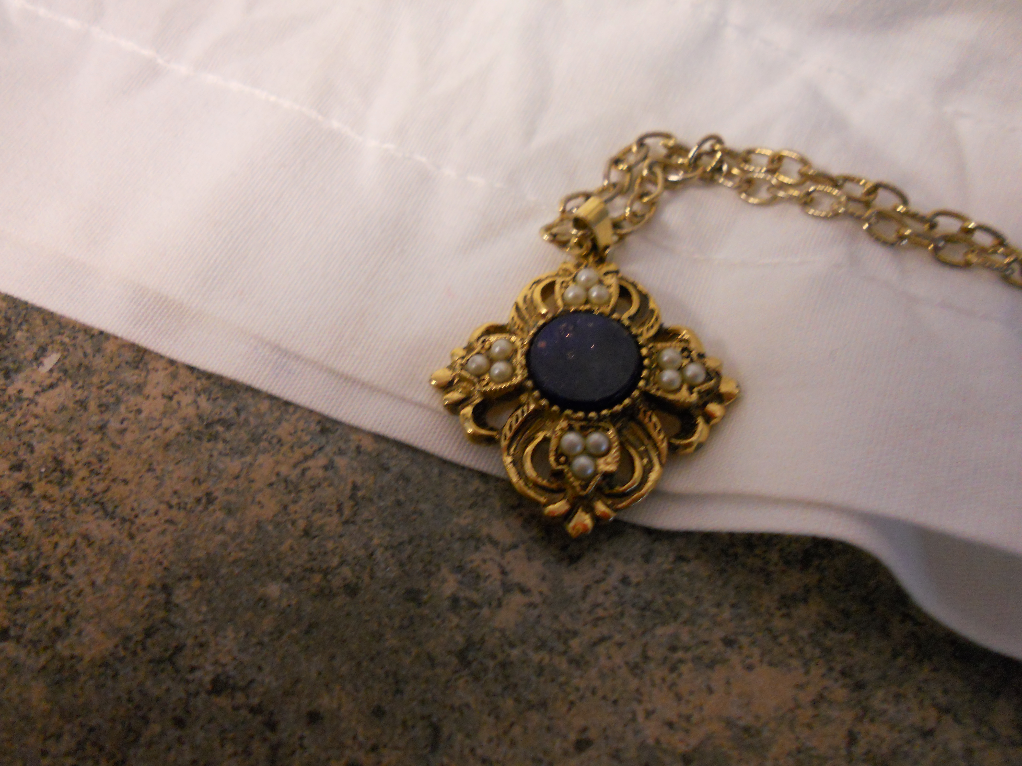 VIntage Necklace Faux Pearls Glass Stone