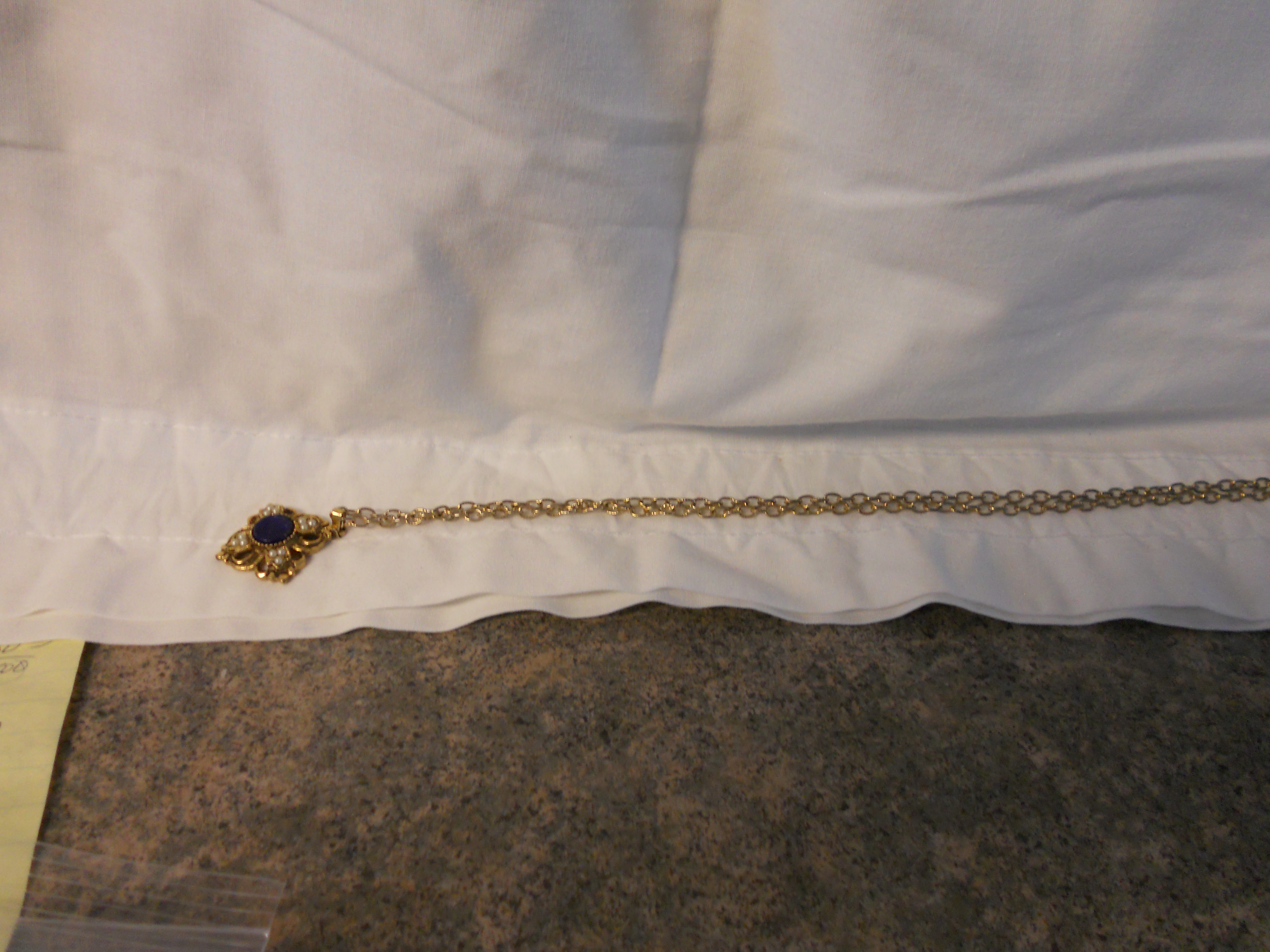 VIntage Necklace Faux Pearls Glass Stone