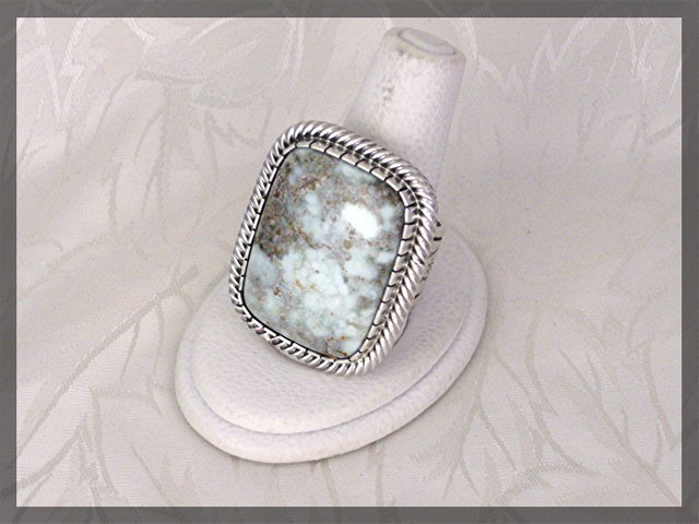 Carico Lake  Green Turquoise Sterling Silver Ring