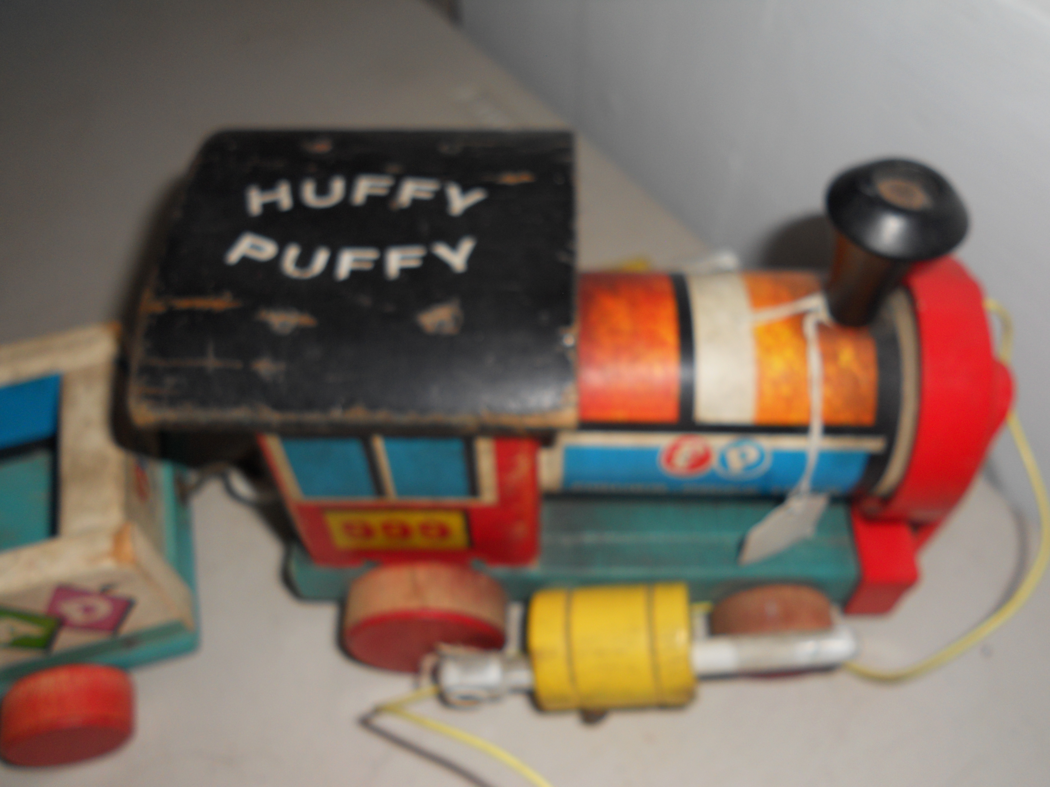 Fisher Price Huffy Puffy Train no 999