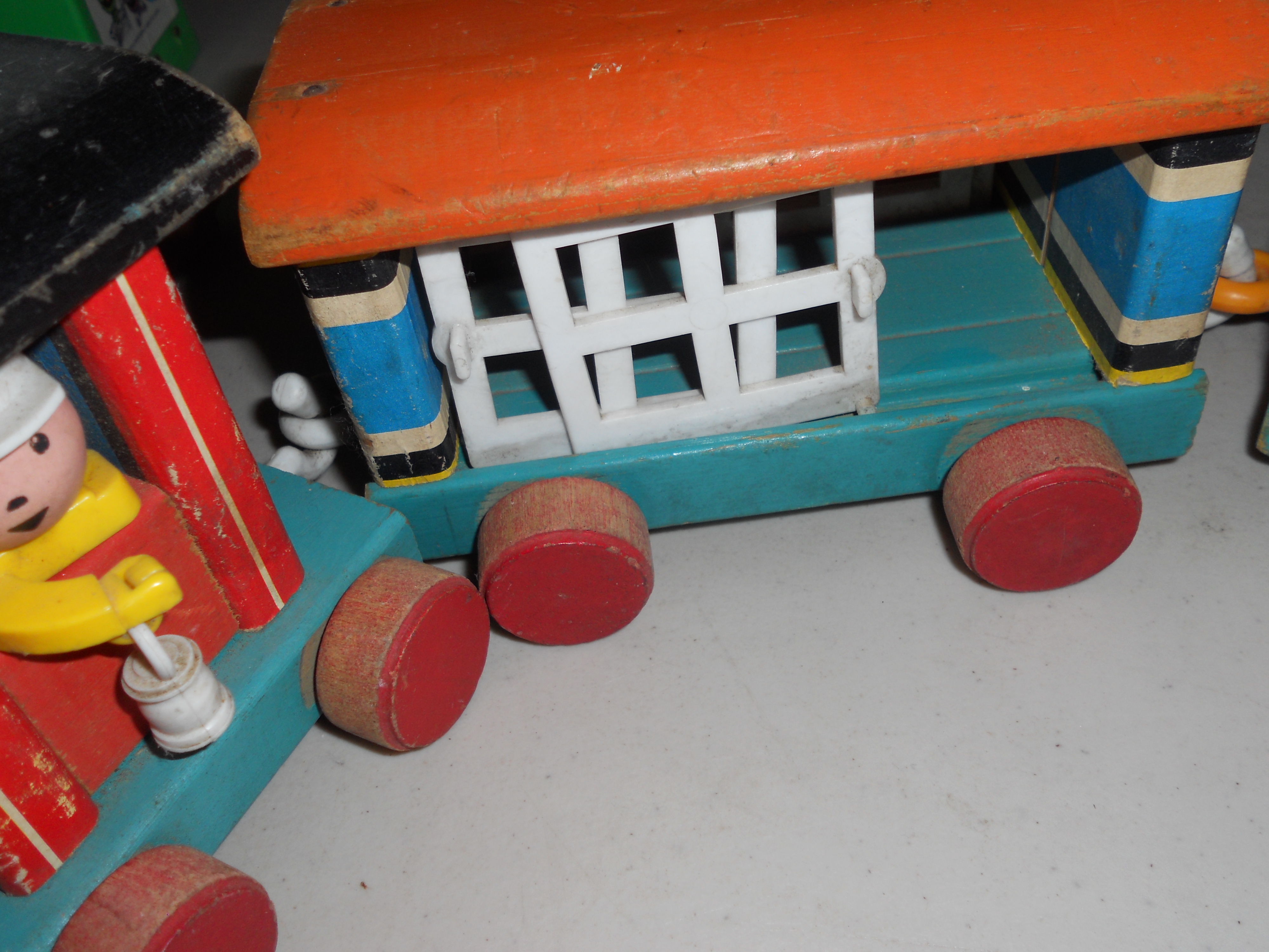 Fisher Price Huffy Puffy Train no 999