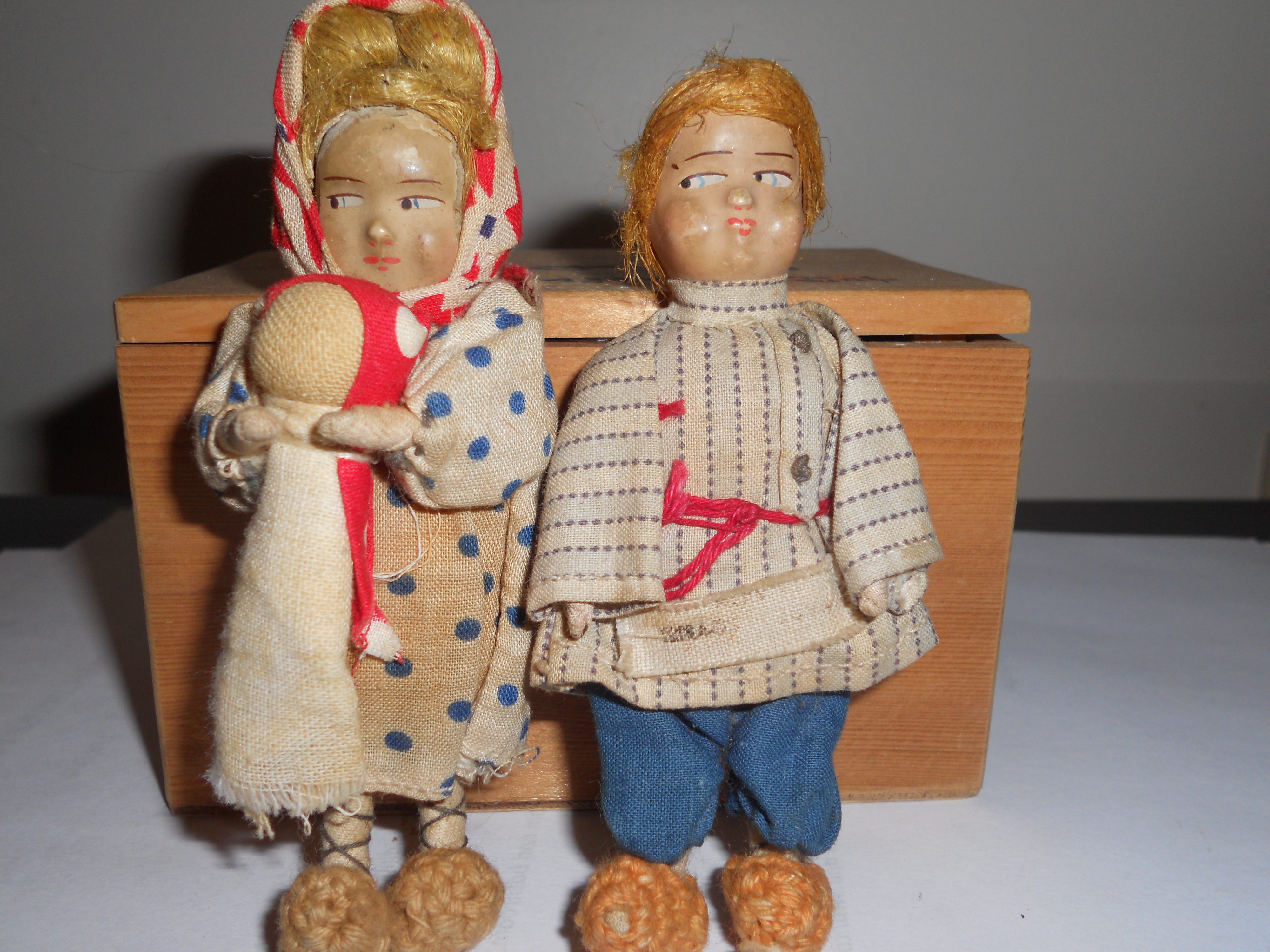Doll House Mother and Father Dolls