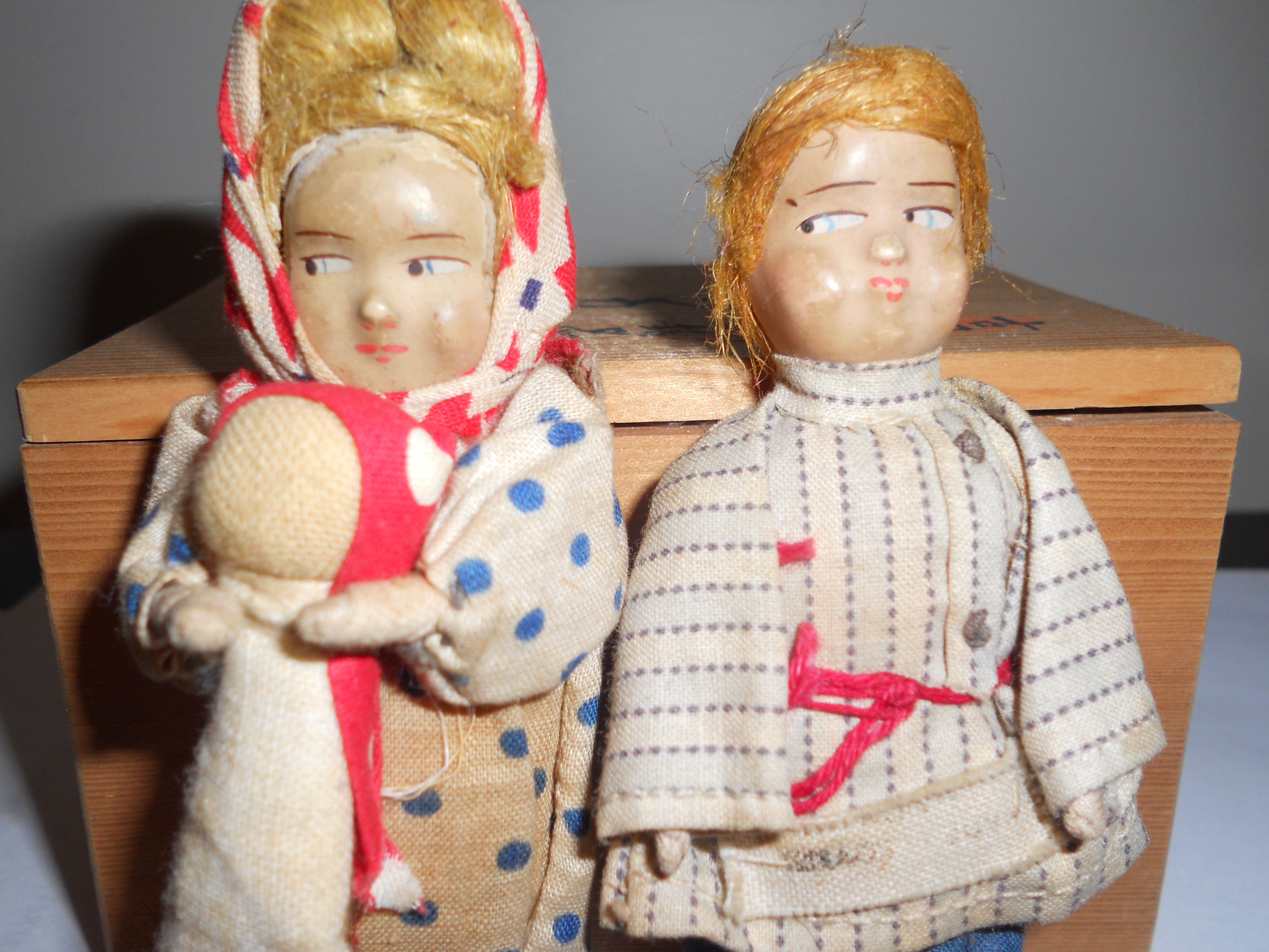 Doll House Mother and Father Dolls