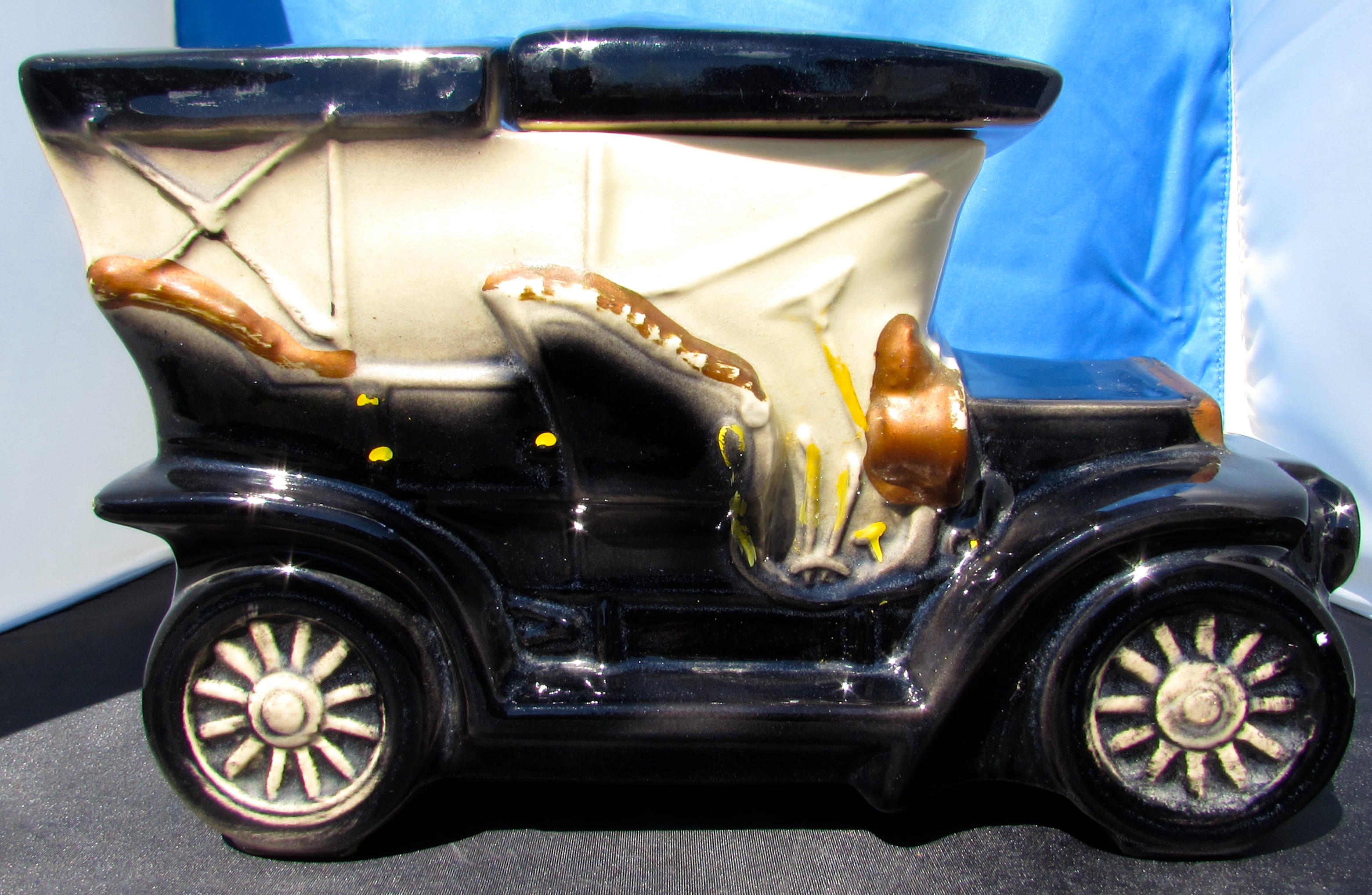 McCoy Touring Car Cookie Jar Mid Century 1962 to 1964 made in USA