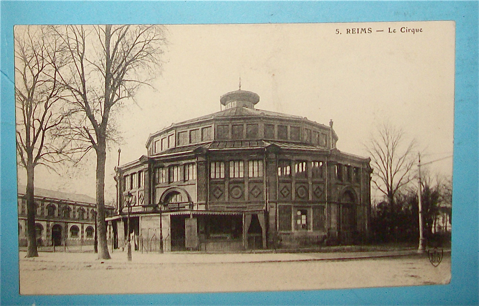 Reims - Le Cirque Postcard