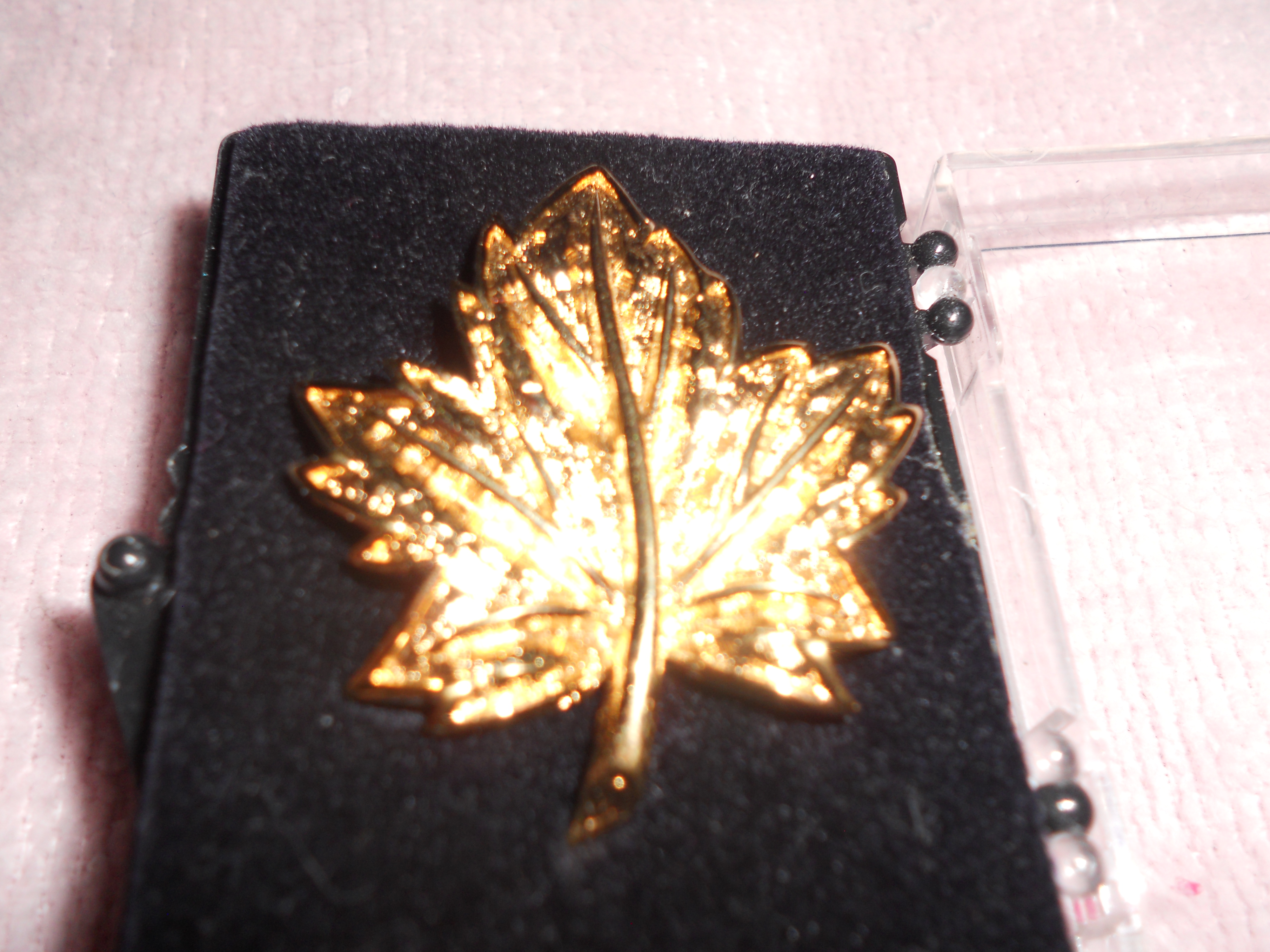 D'Orlan Maple Leaf Pin Signed Gold