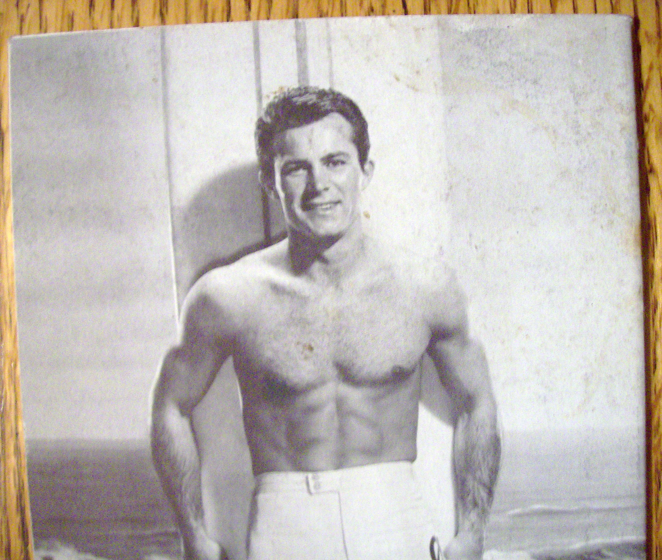 Physique Pictorial August 1963 - Gay Interest