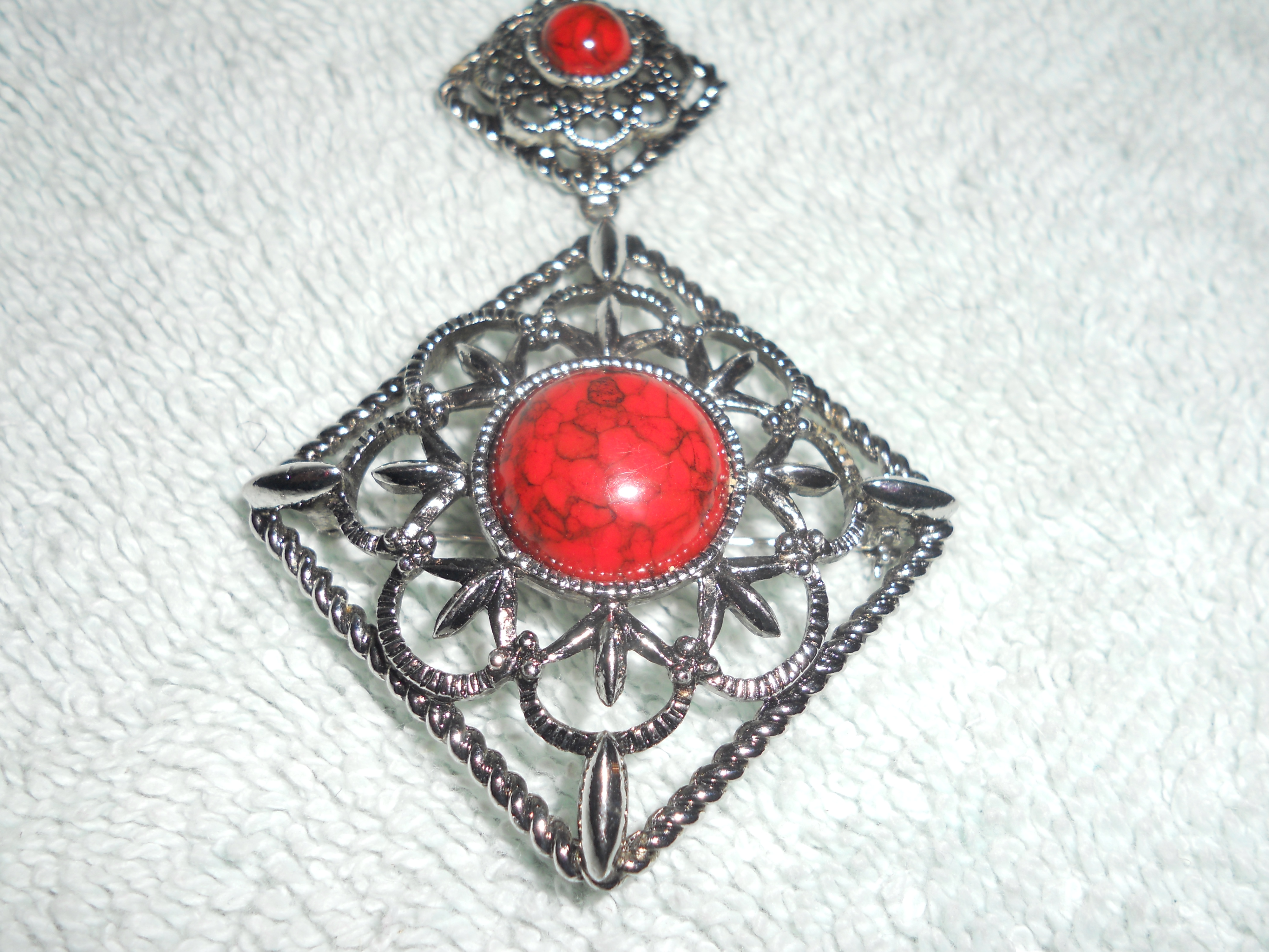 Sarah Coventry Inca Fire Red Pin Necklace