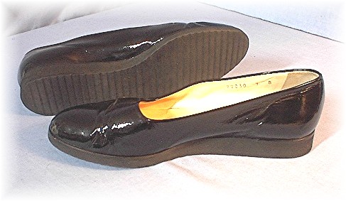 BOTTEGA VENETA Black Patent Leather  Pumps