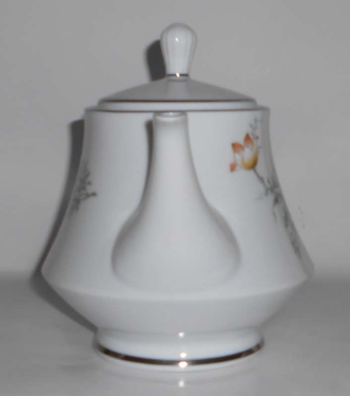 Noritake Porcelain China 2981 Coquet w/Platinum Teapot