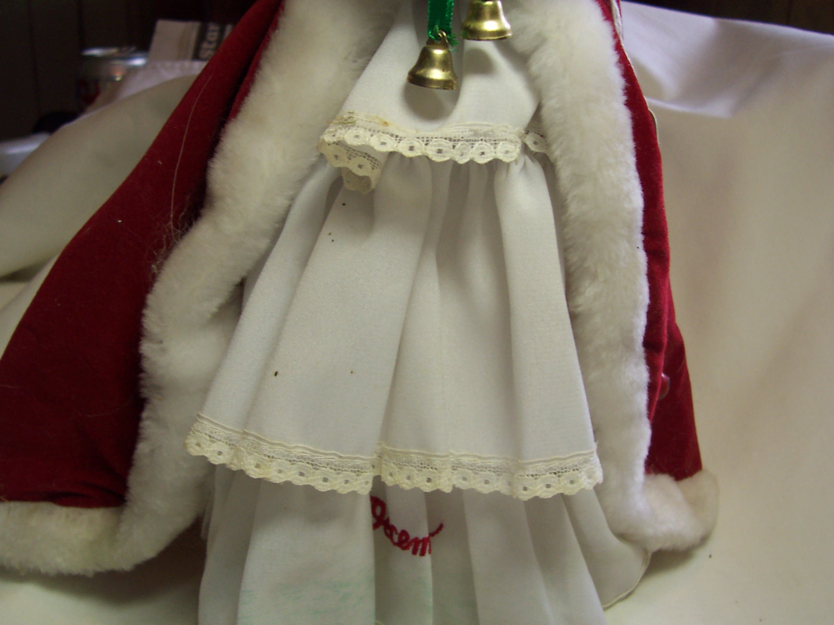 Brinn's Musical December Doll 1986 13 inch