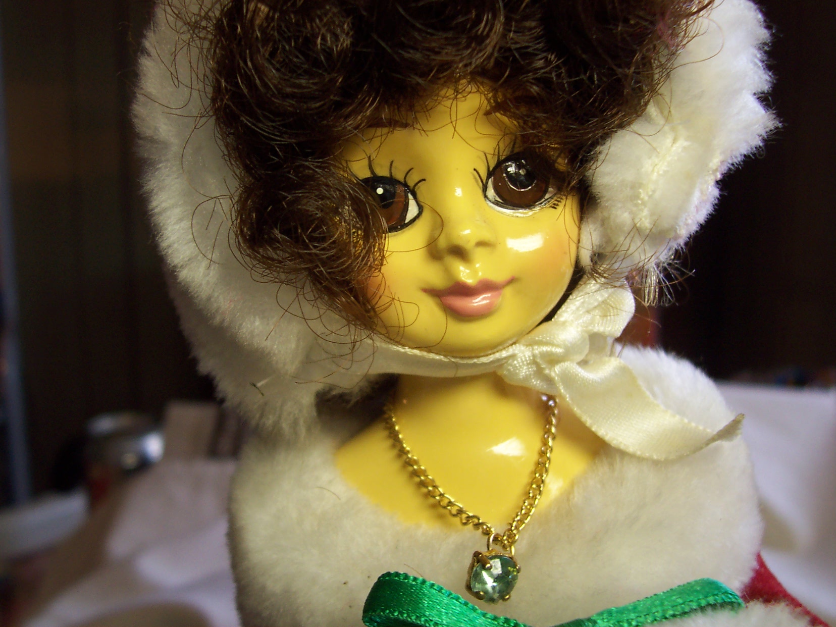 Brinn's Musical December Doll 1986 13 inch