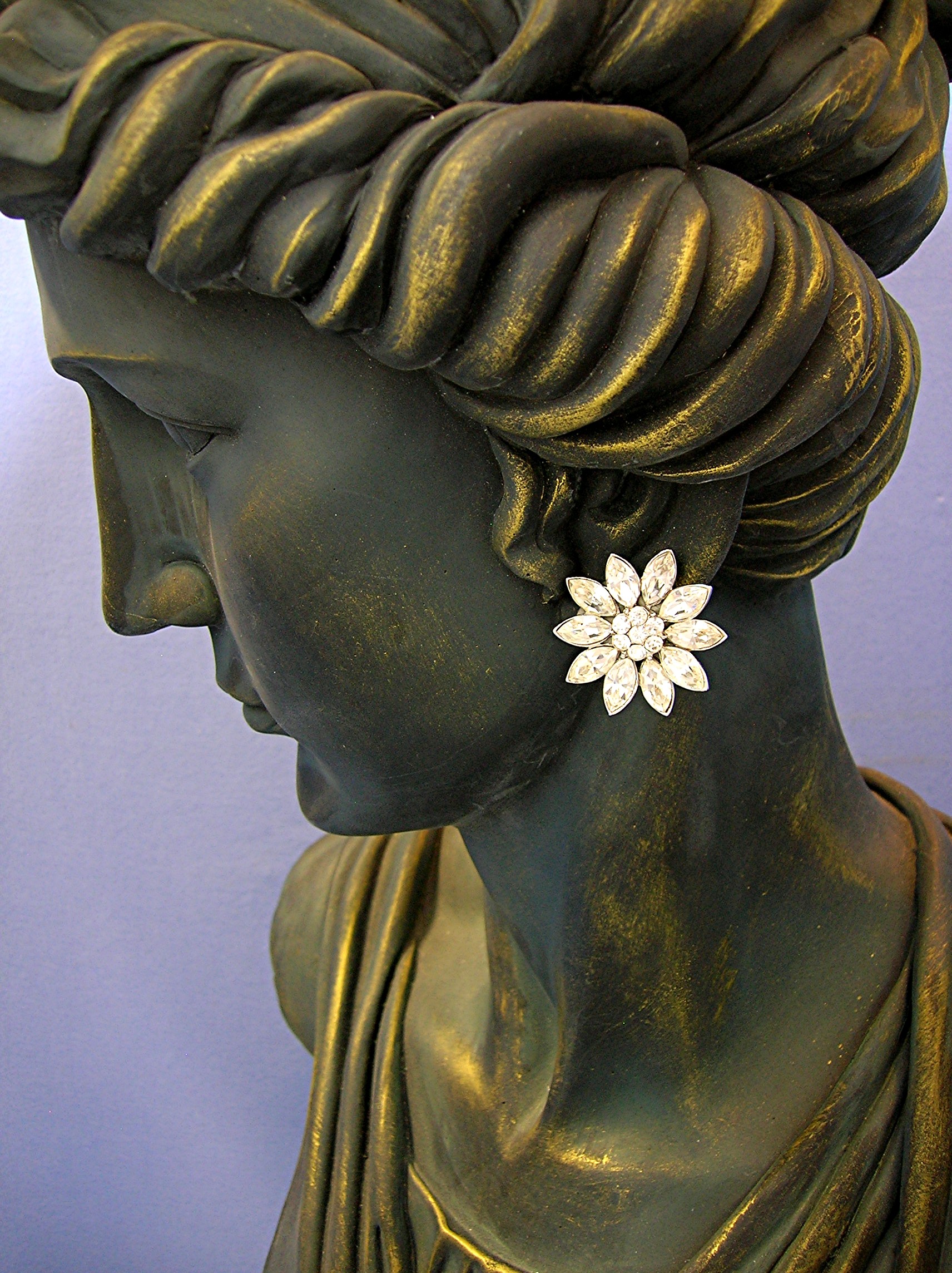 Crown TRIFARI Crystal Clip Earrings