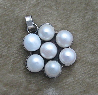 Sterling Silver  9mm 7 Pearl Pendant